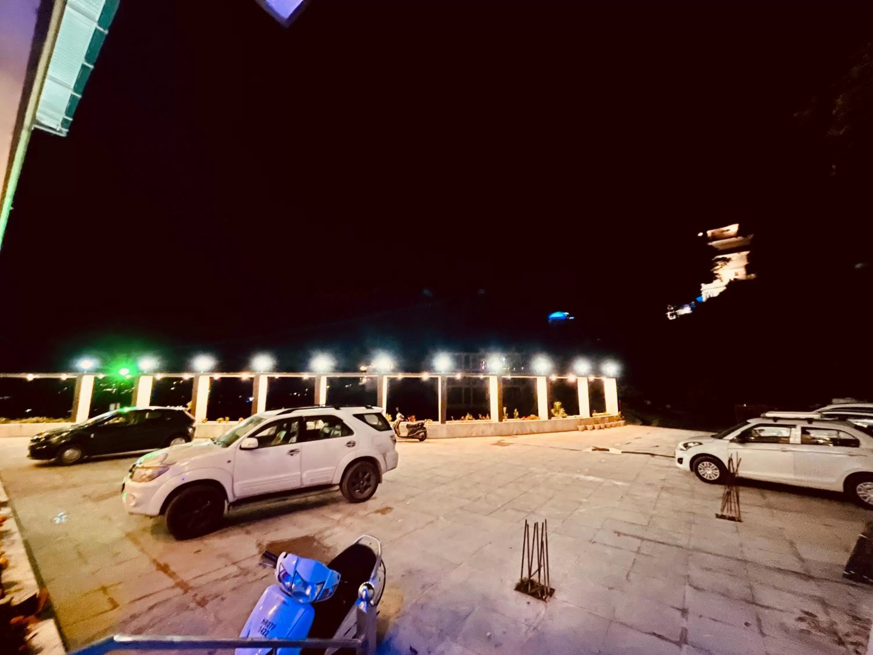 The Kempty Fall Resort, Mussoorie