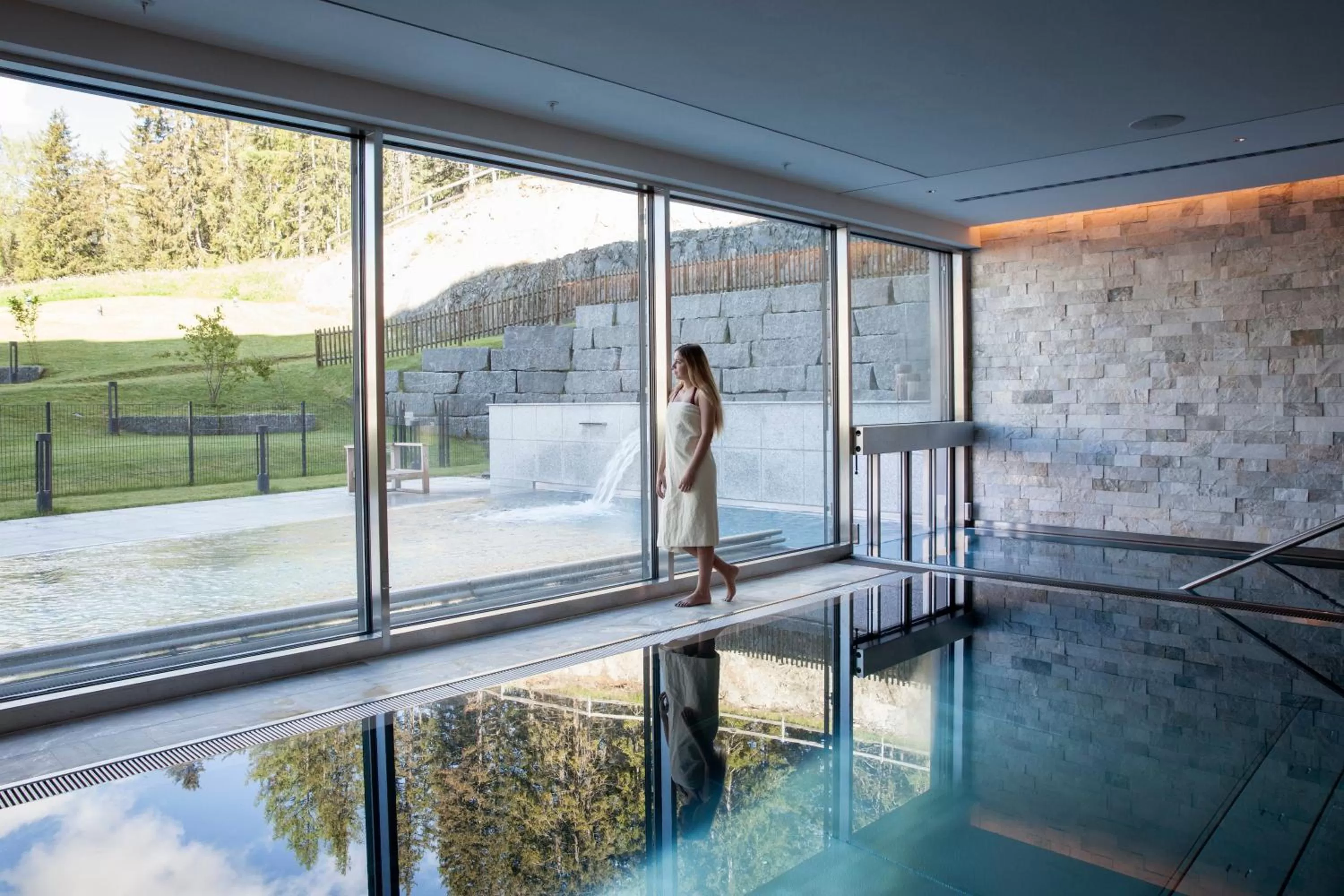 Swimming pool in AlpenGold Hotel Davos