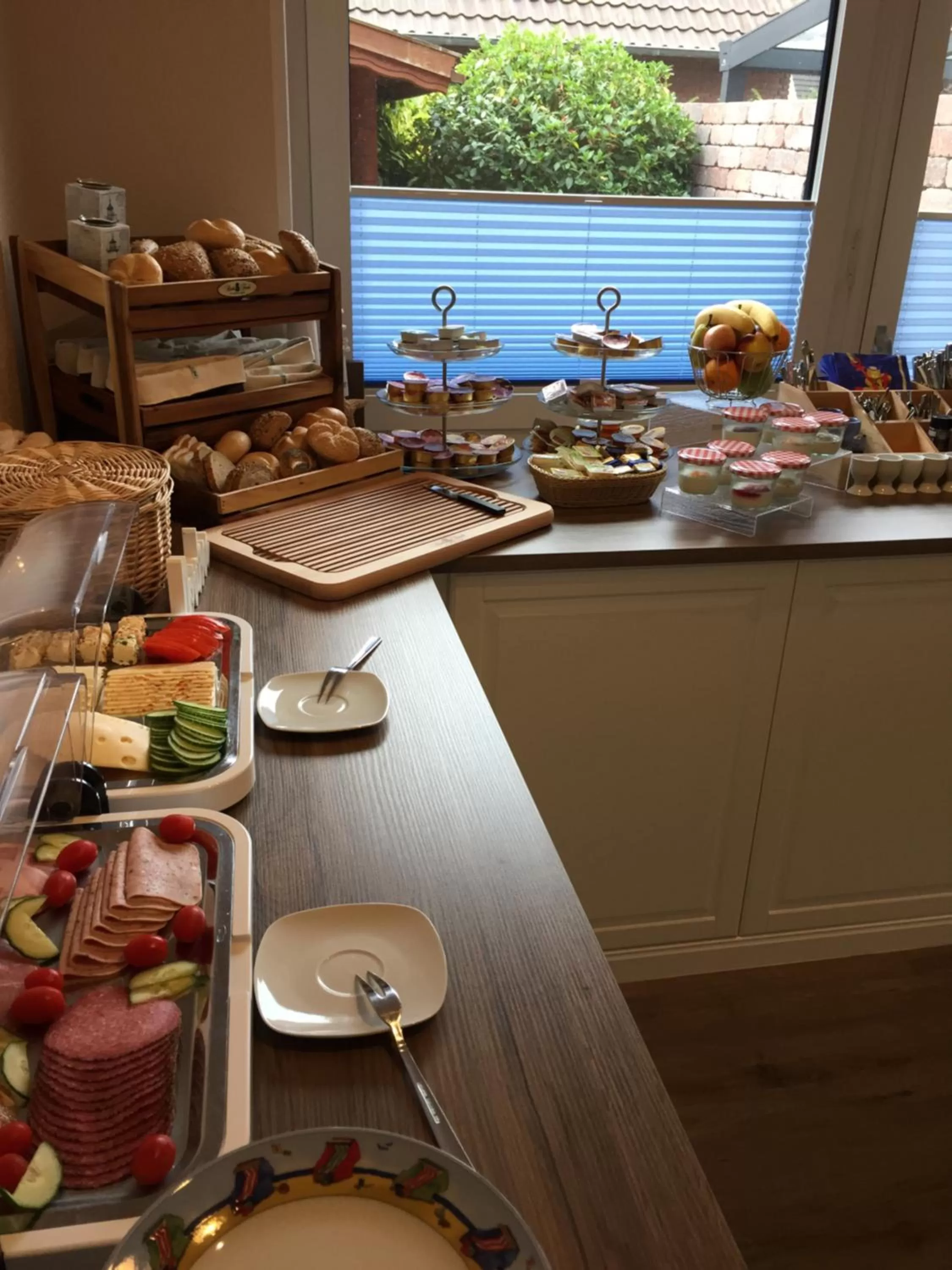 Buffet breakfast in Hotel Pension Nordseewelle