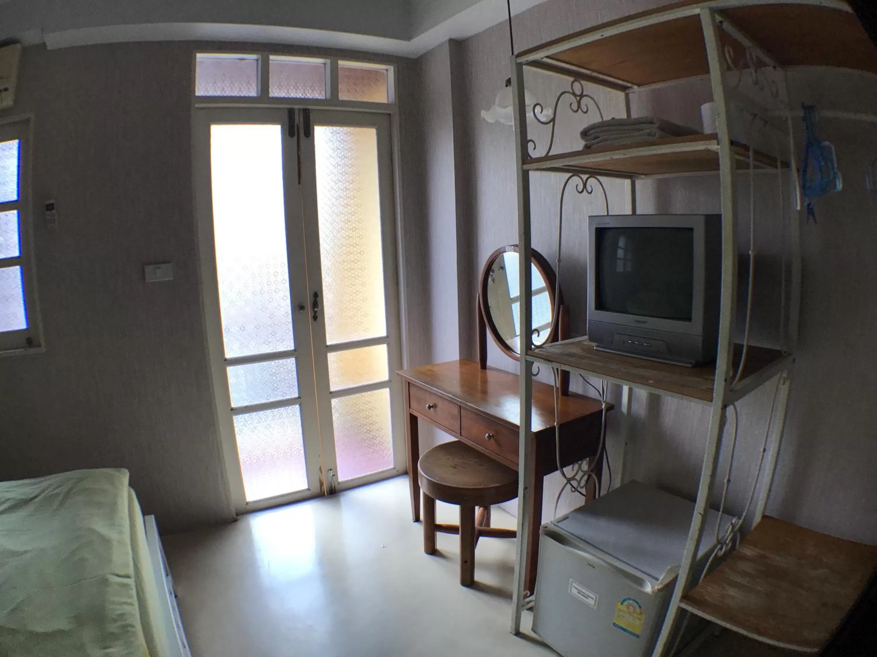 Bed in Roof View Place