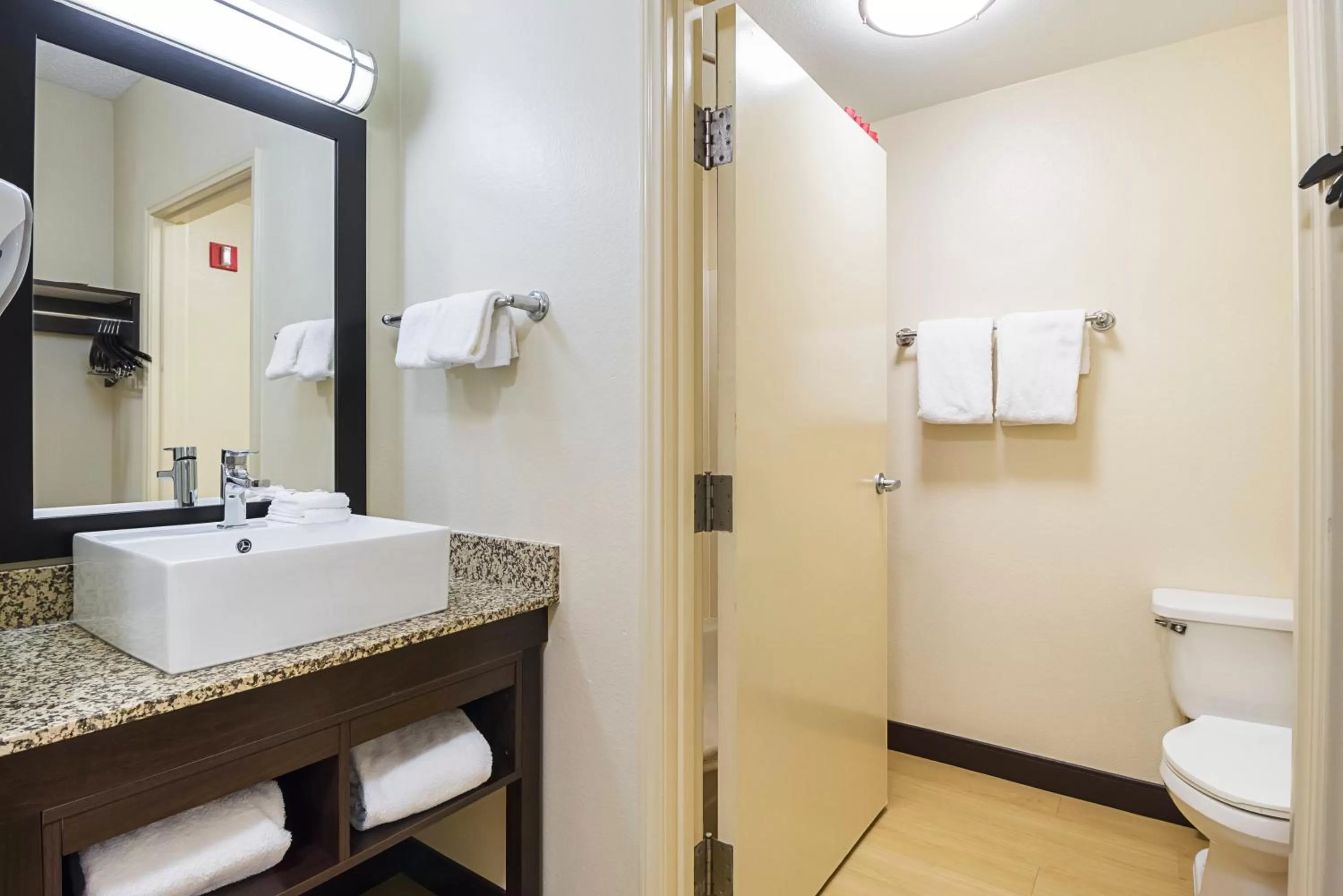 Bathroom in Red Roof Inn PLUS + Phoenix West