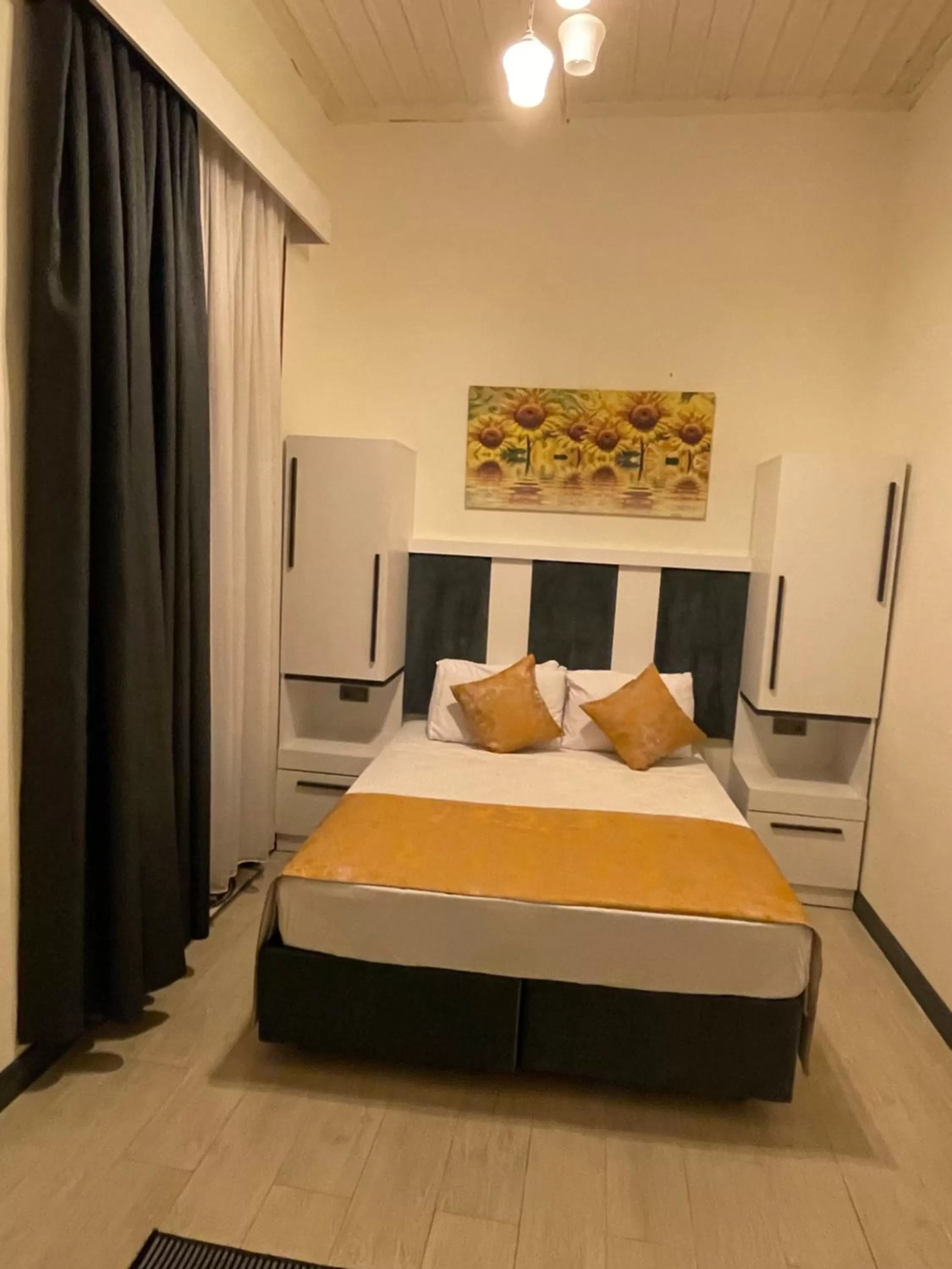 Photo of the whole room in Mia Hotel