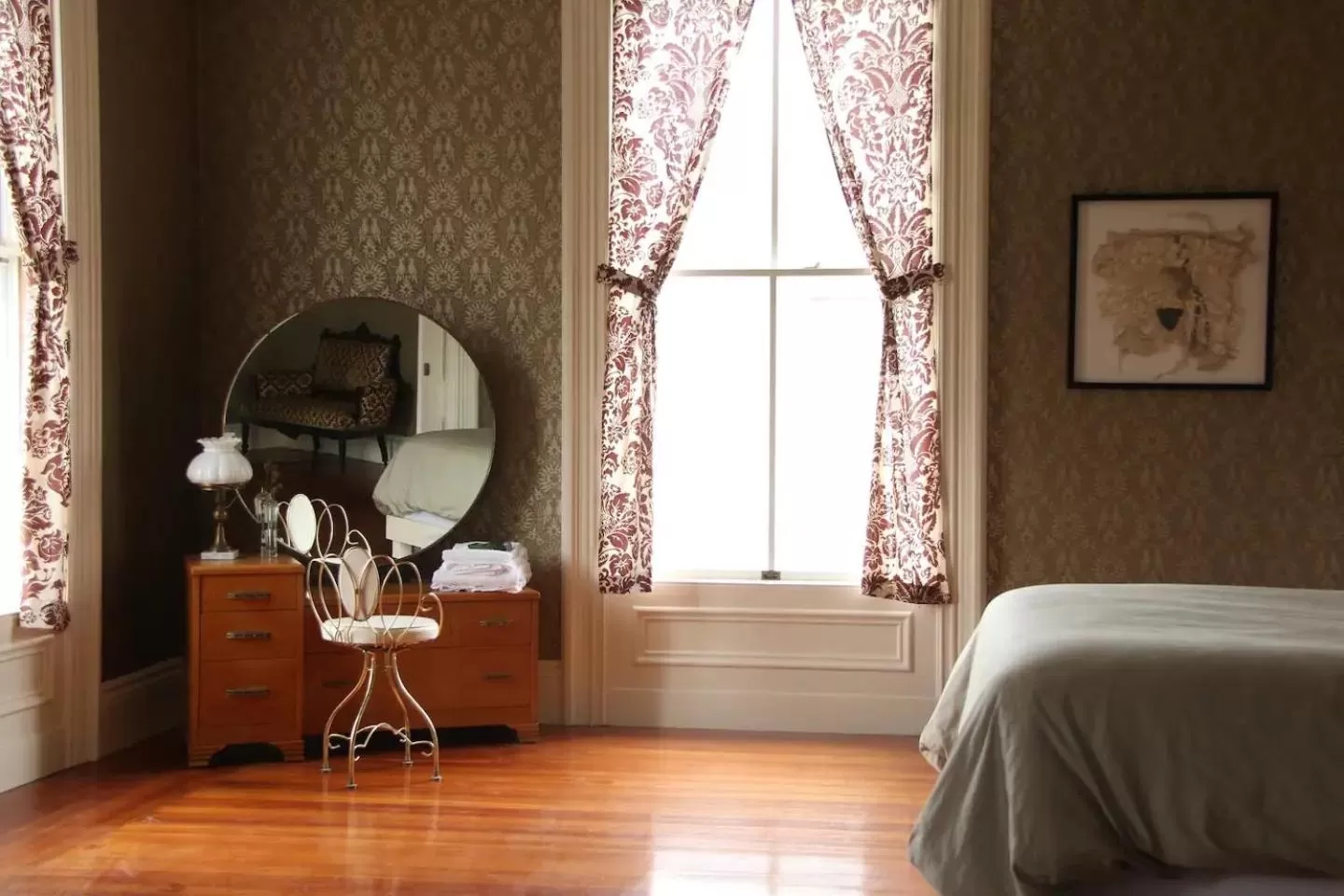 Bed in The Wedding Cake House