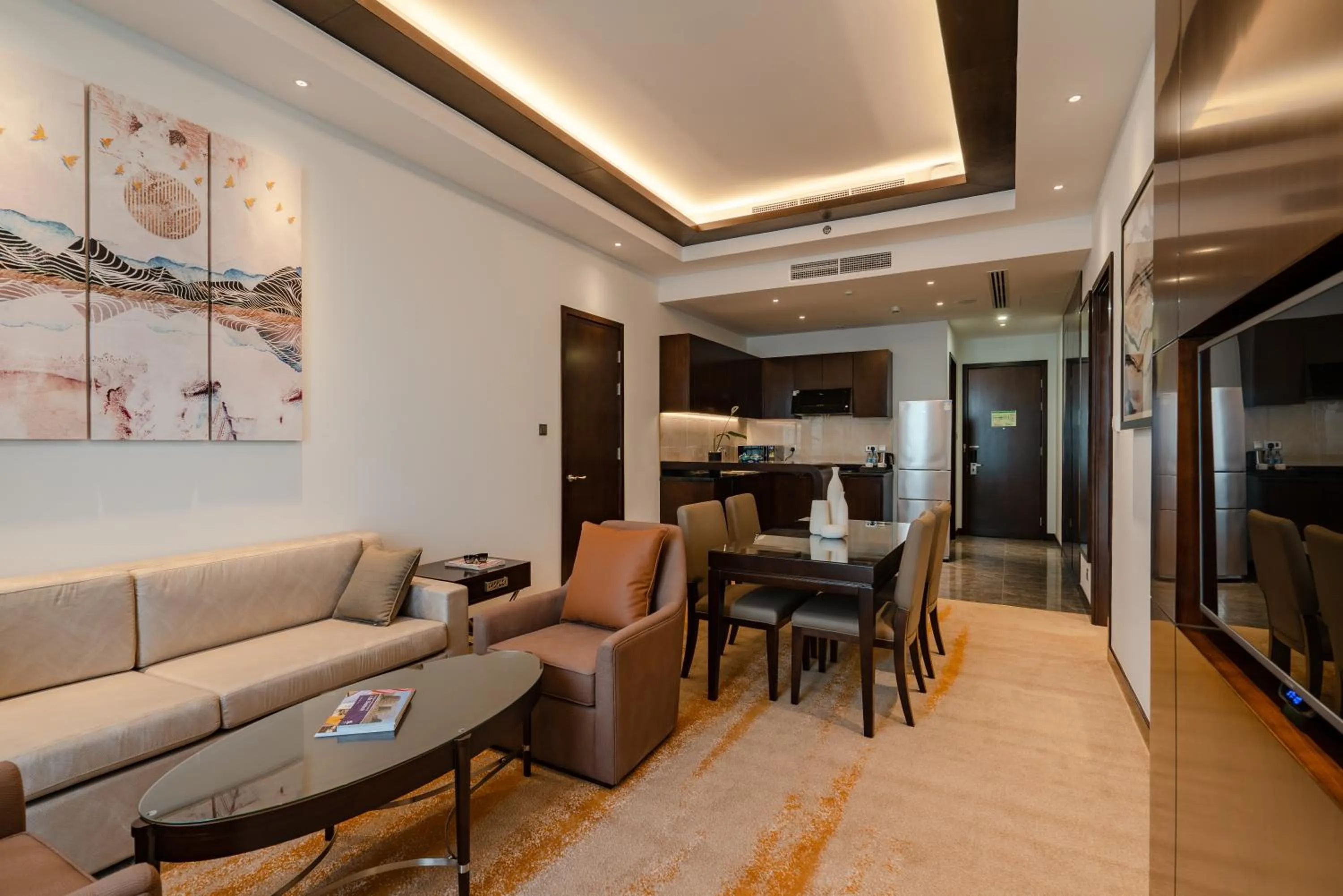 Shower in Johari Rotana