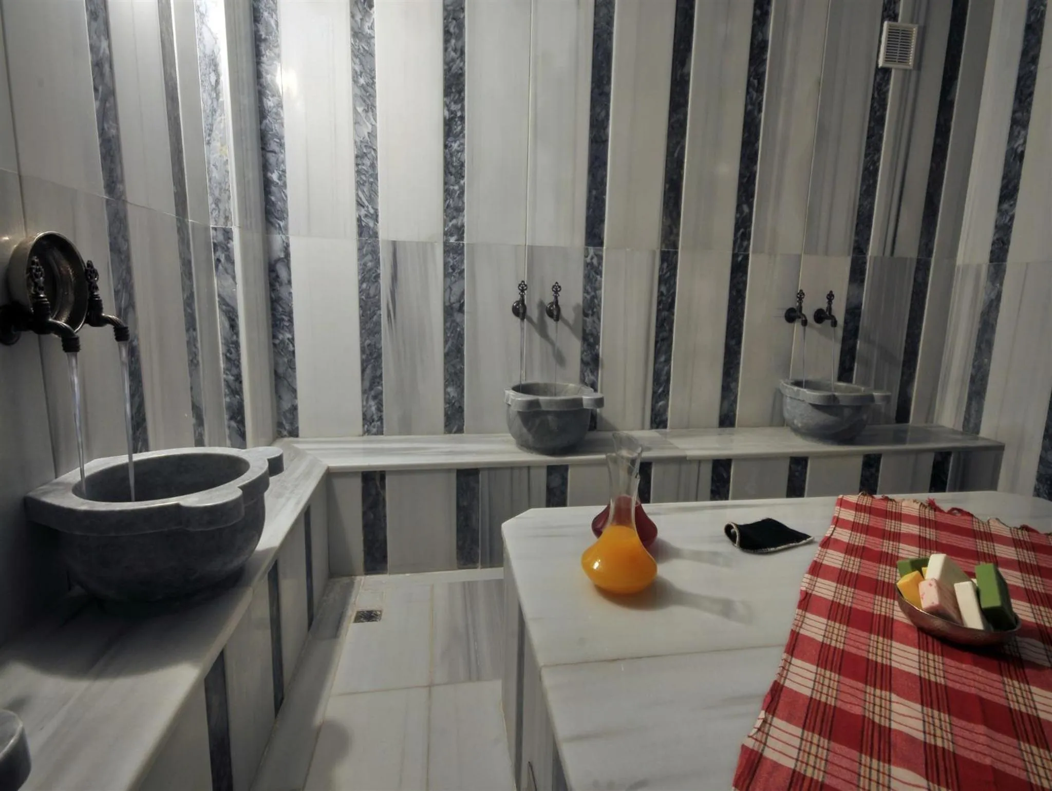 Steam room in Rhiss Hotel Bostanci