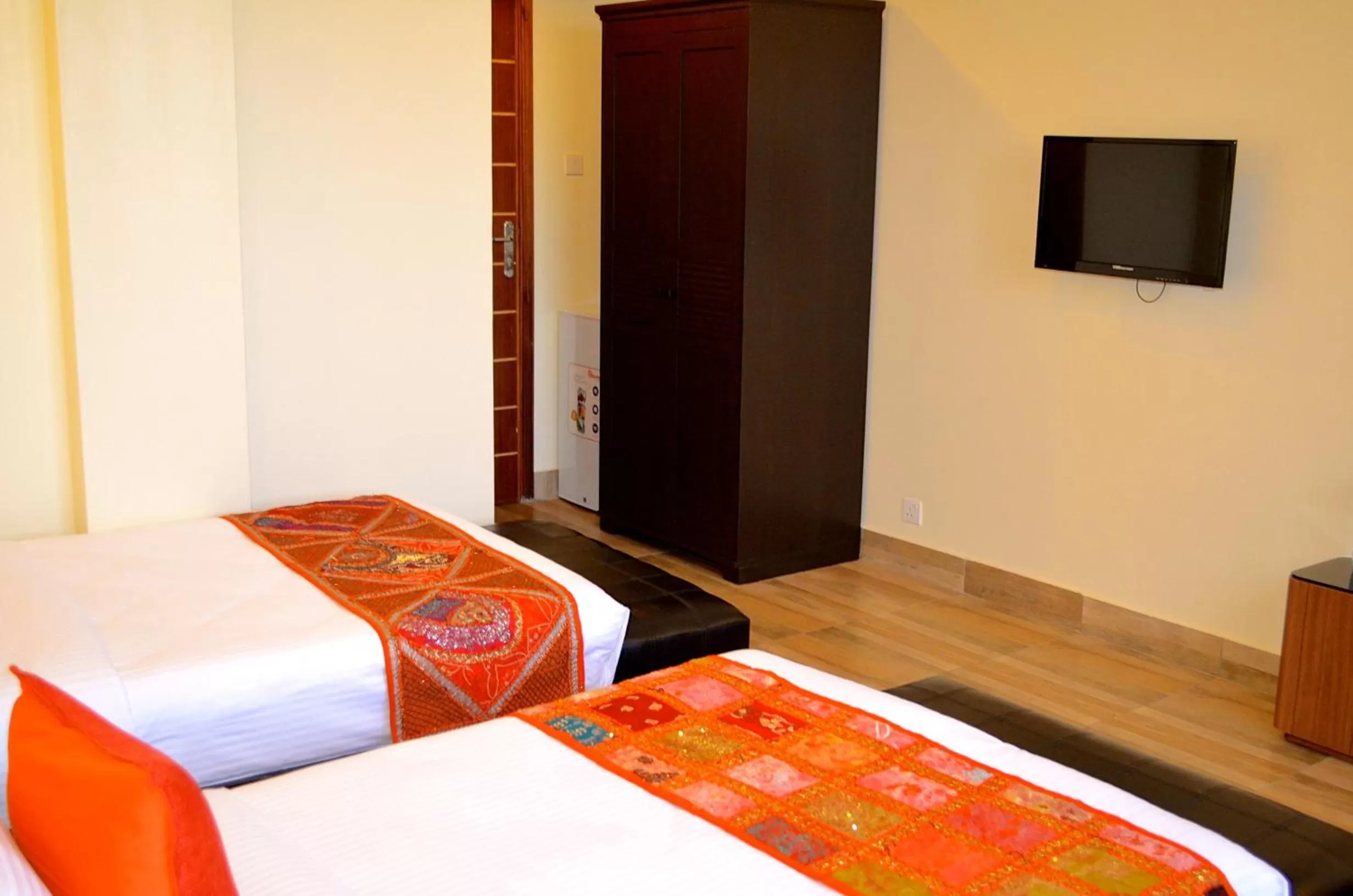 Photo of the whole room, Bed in Gigiri Express Hotel