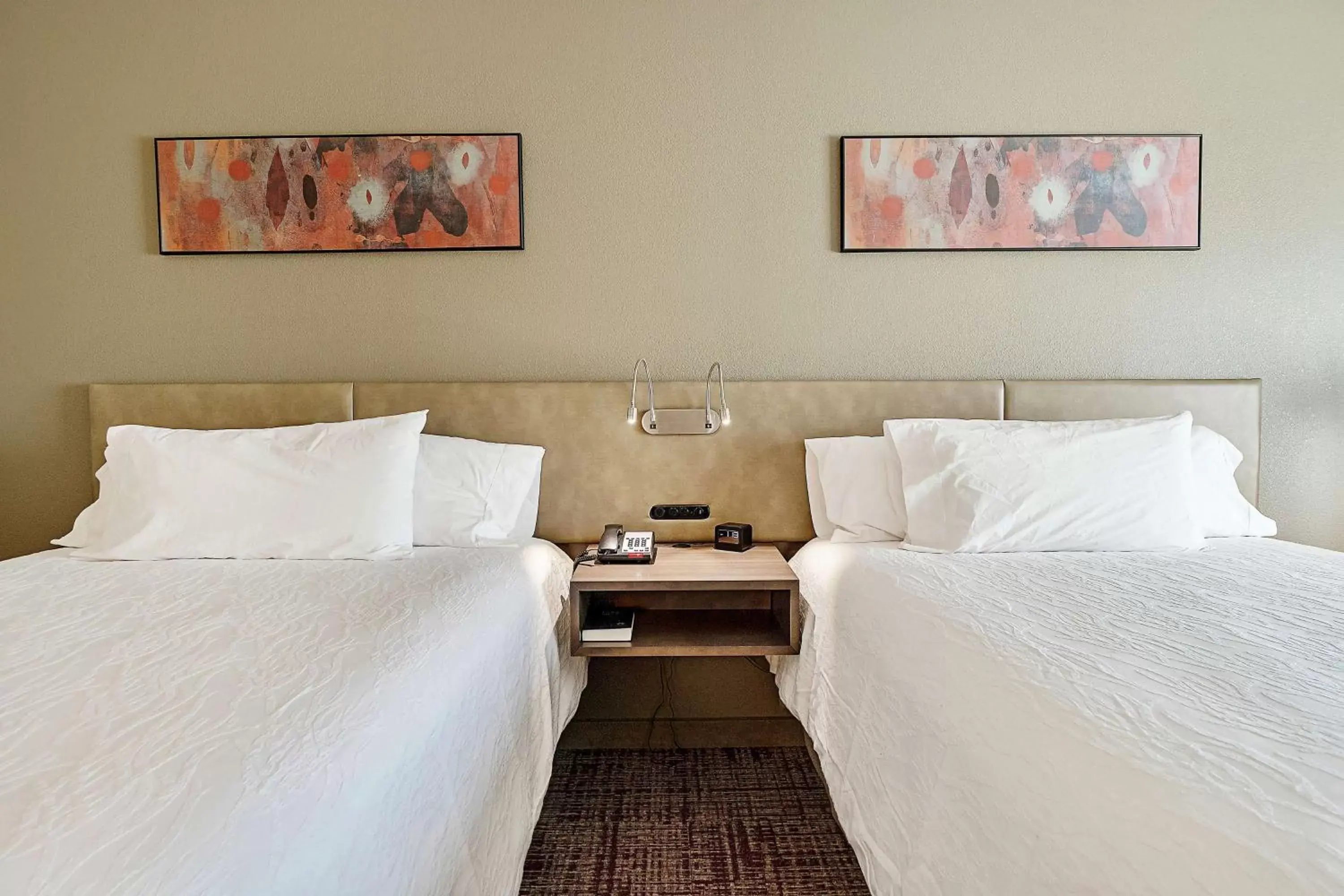 Premium Queen Room with Two Queen Beds in Hilton Garden Inn Edmond/Oklahoma City North Premium Queen Room with Two Queen Beds in Hilton Garden Inn Edmond/Oklahoma City North