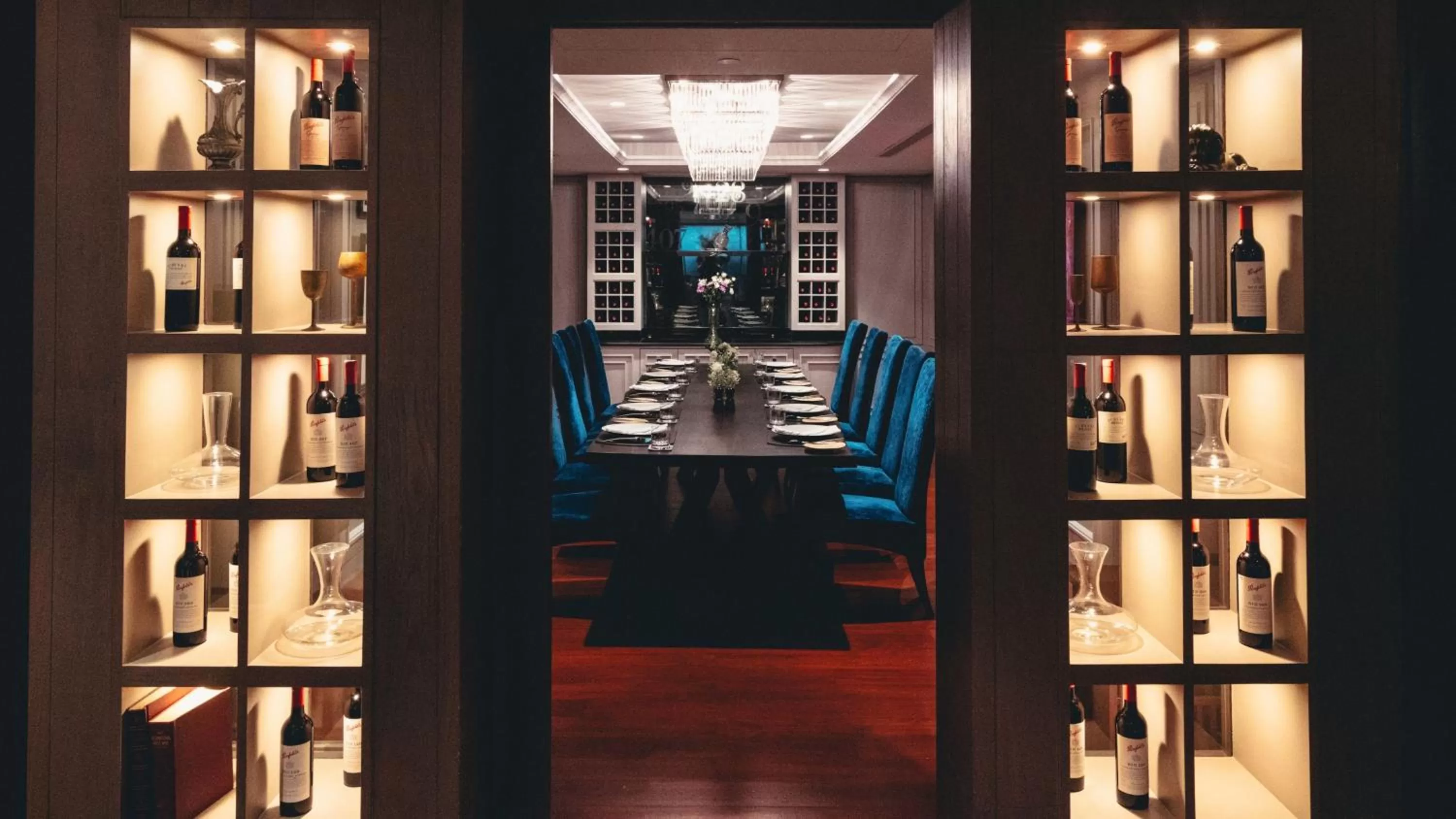 Restaurant/places to eat in InterContinental Bangkok by IHG