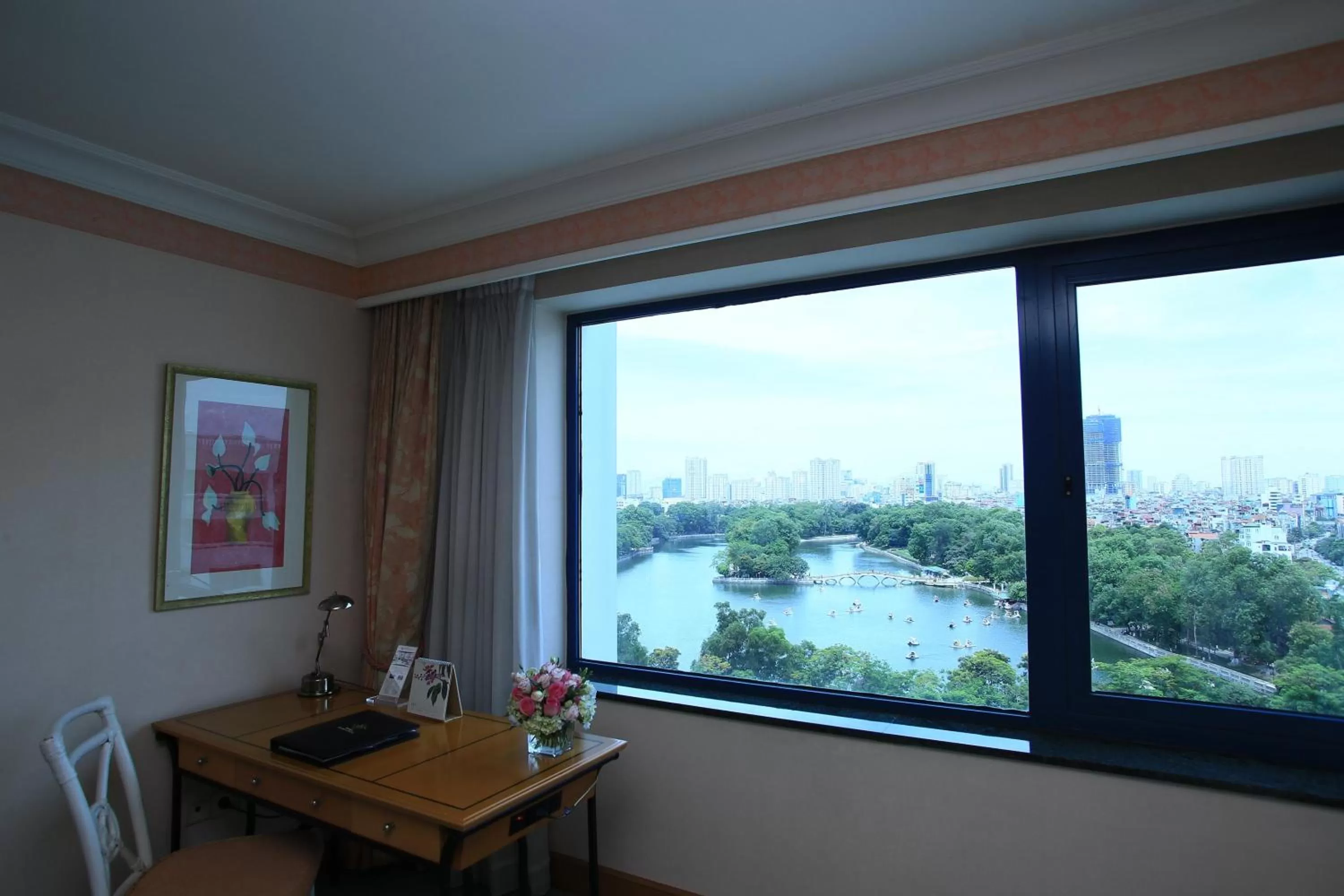 King Suite with Balcony in Hanoi Daewoo Hotel
