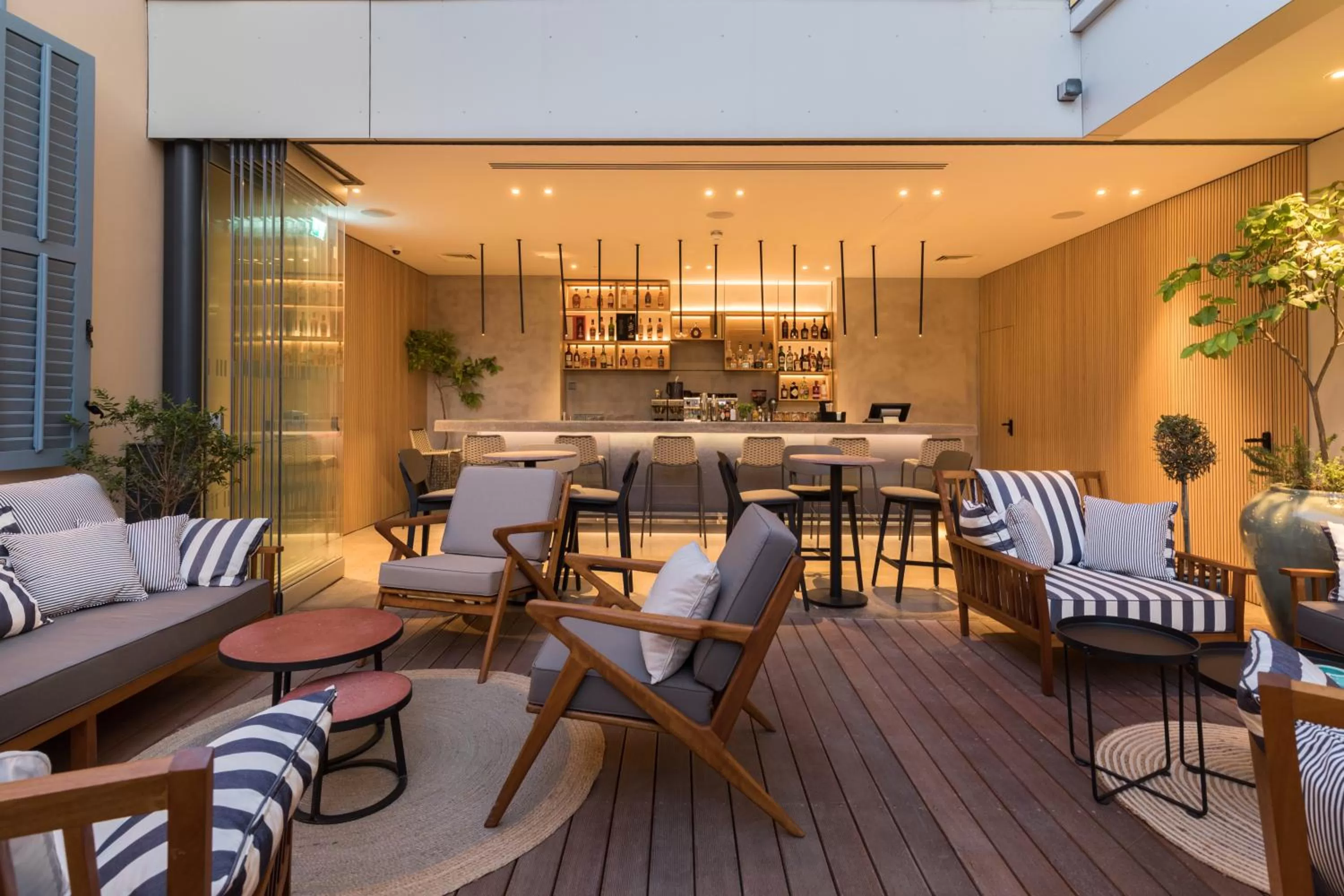 Lounge or bar in Hotel Indigo Larnaca, an IHG Hotel-ADULTS ONLY