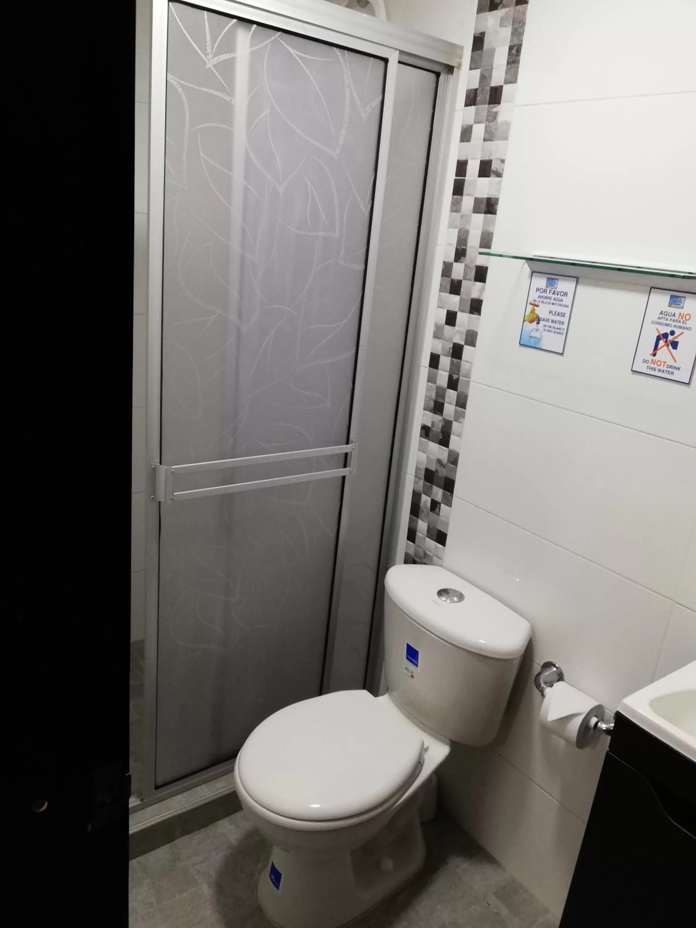 Bathroom in Posada Smith Town