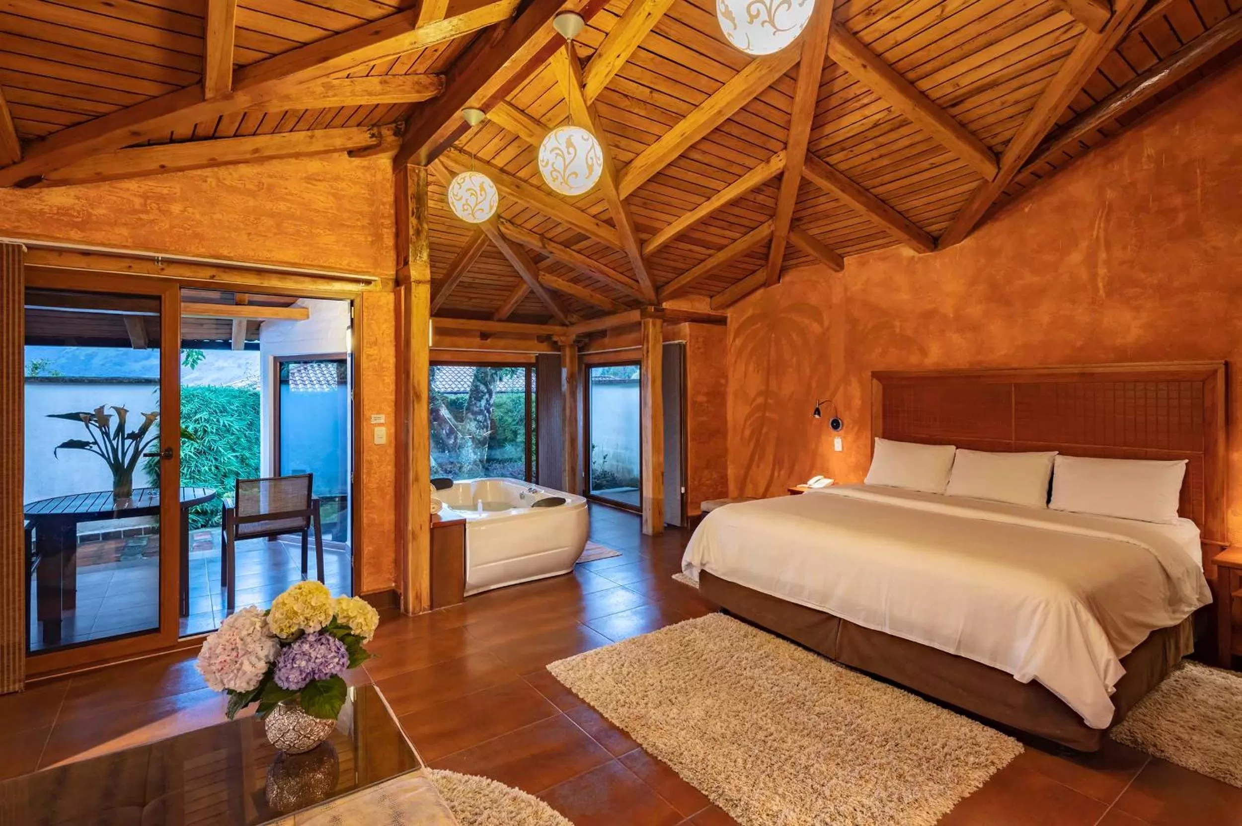 Photo of the whole room in Luna Volcán, Adventure SPA