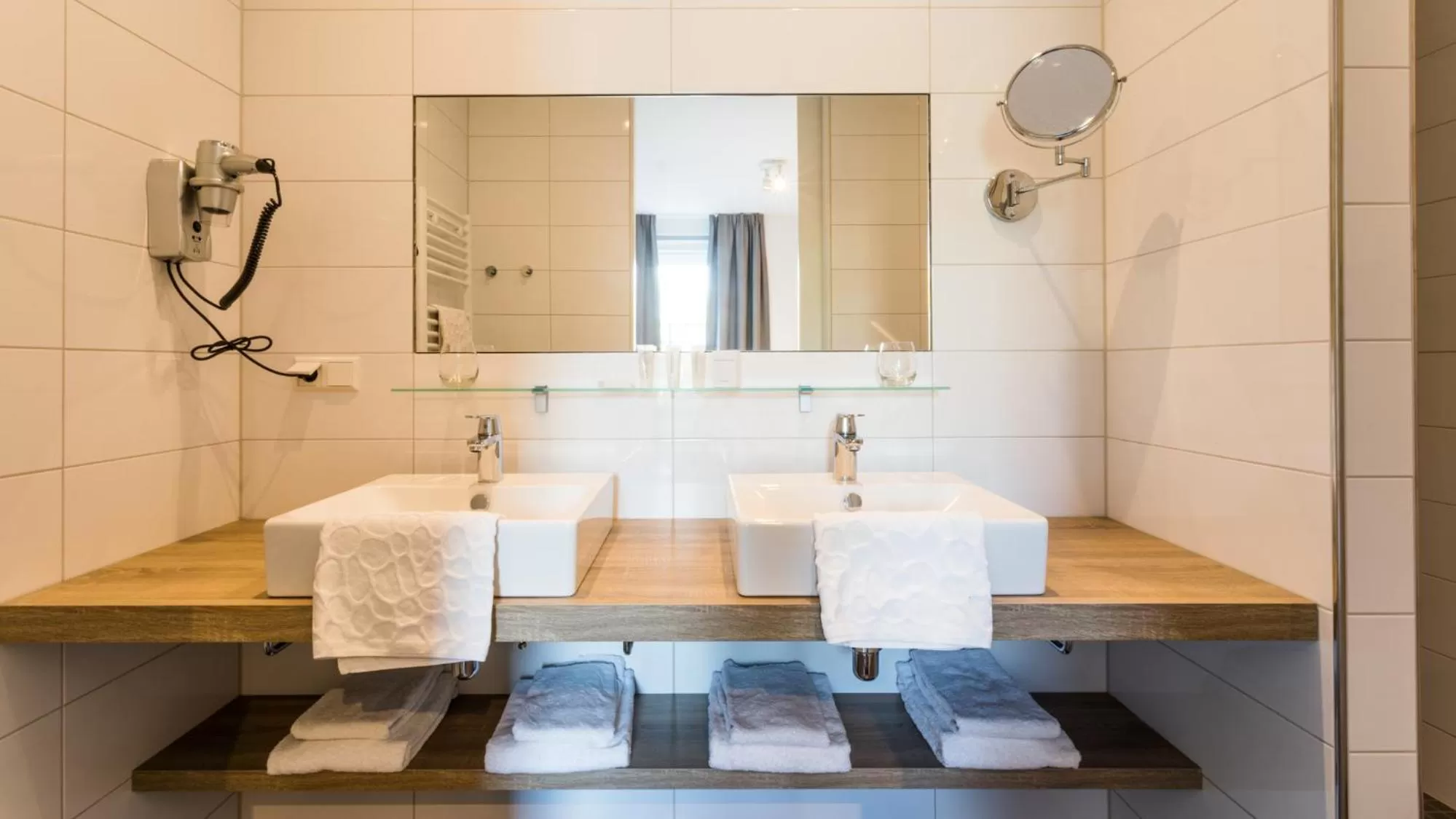 Bathroom in Hotel Kaap West I Kloeg Collection