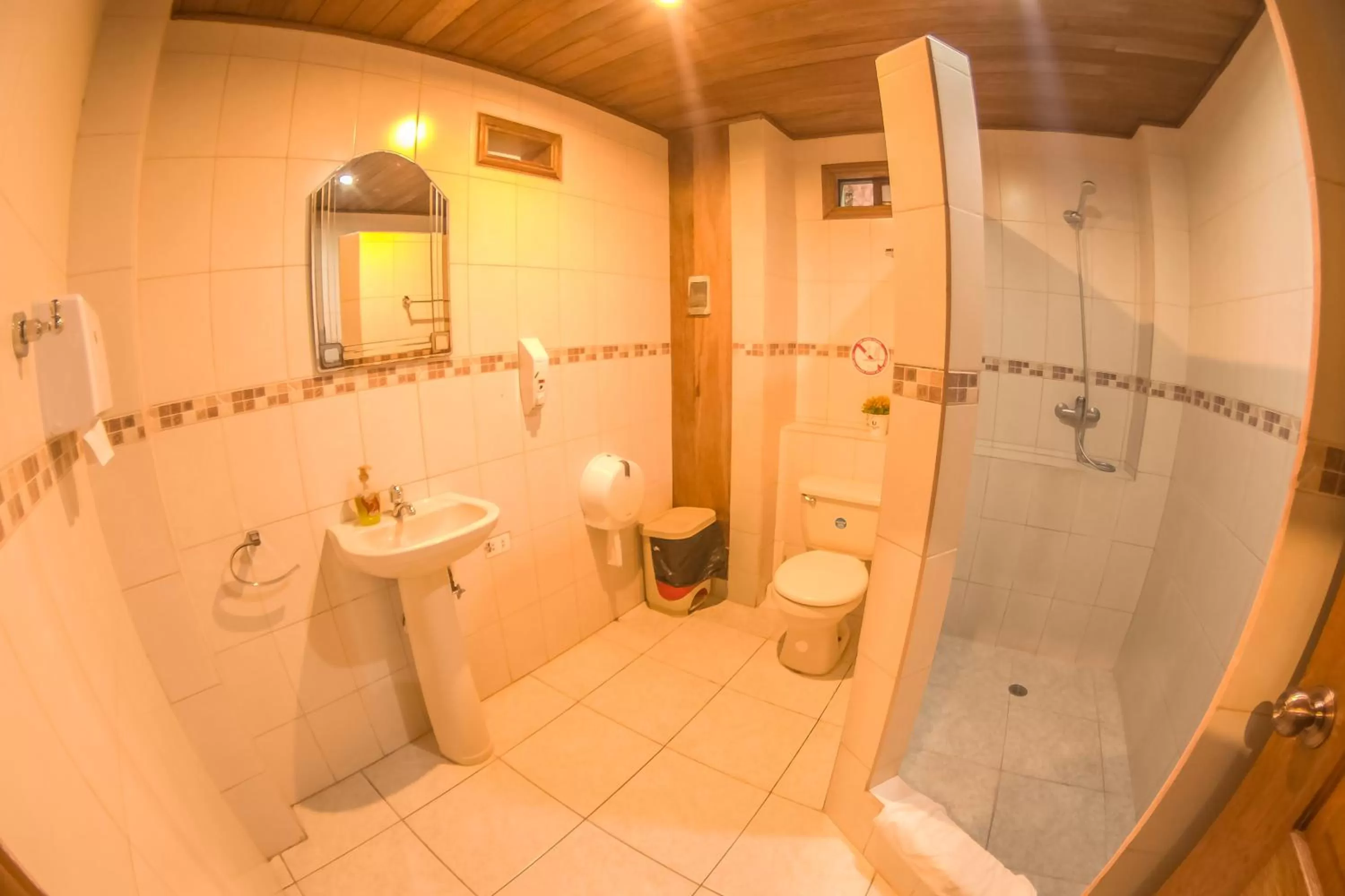 Day, Bathroom in La Casa del Molino Blanco B&B