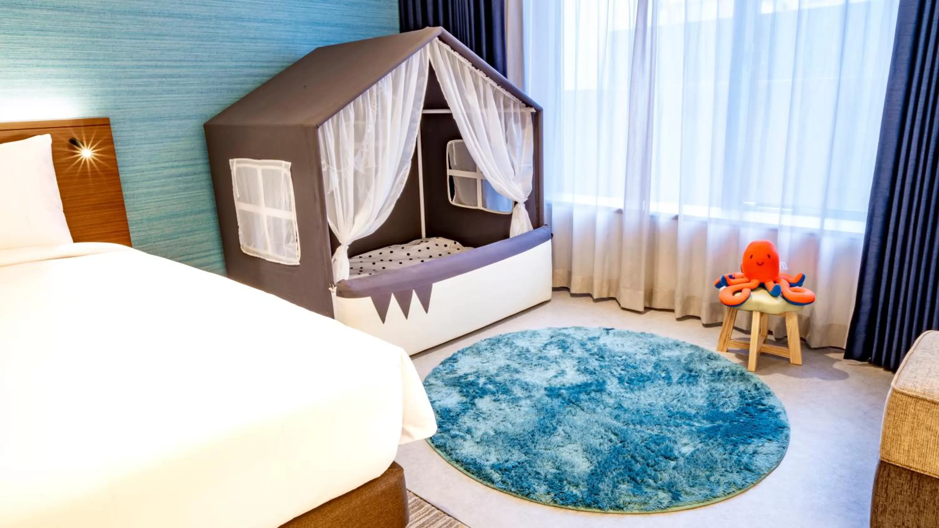 young children, Bed in Hyatt Regency Tokyo Bay