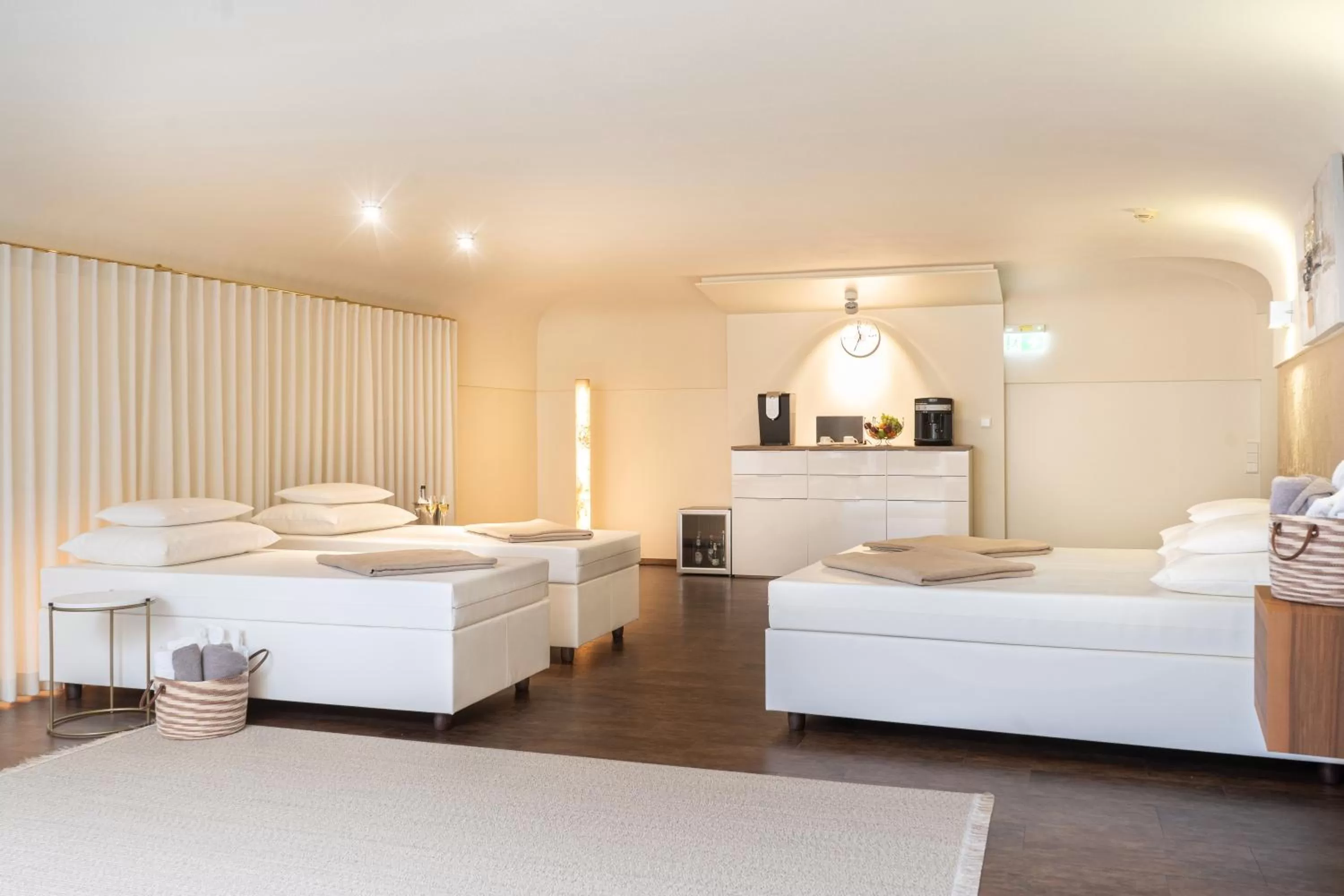 Spa and wellness centre/facilities, Bed in Galerie Hotel