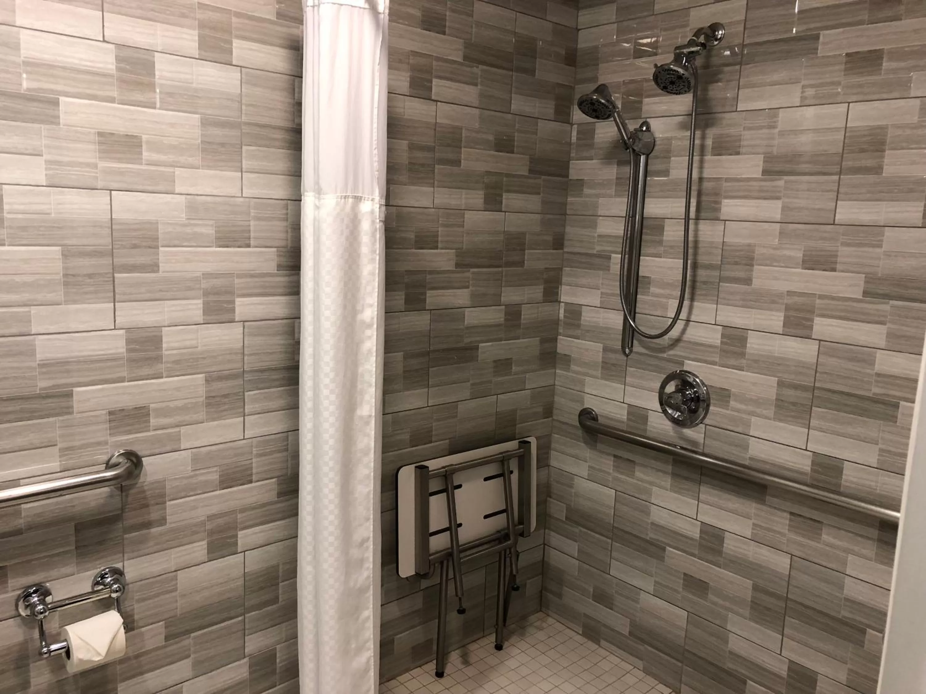 Shower, Bathroom in Super 8 by Wyndham San Bruno /SF Intl Arpt West