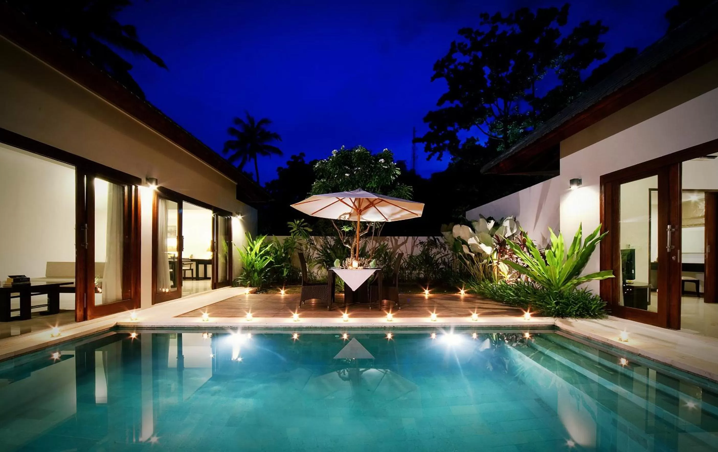 Swimming pool in Kebun Villas & Resort