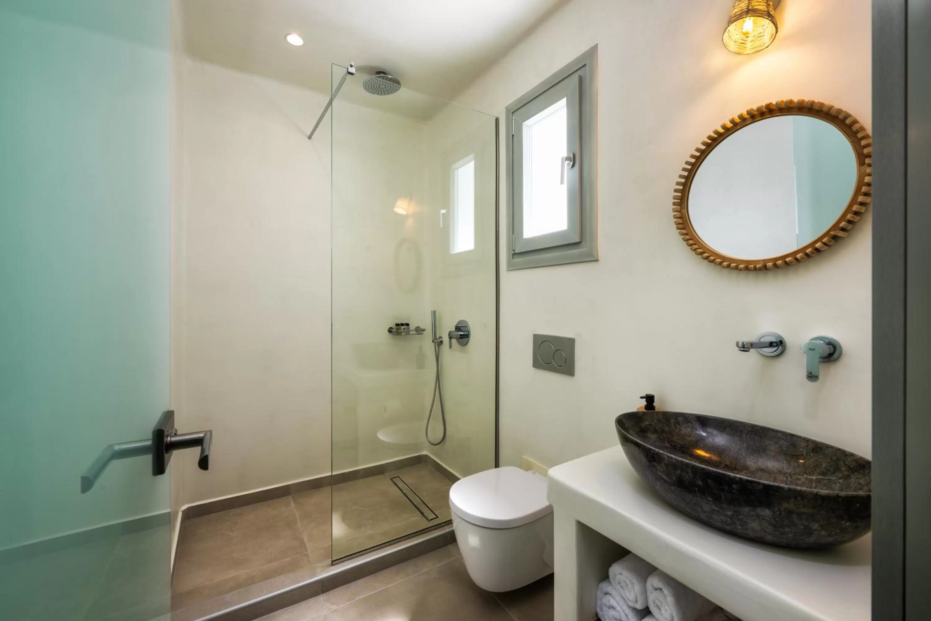 Bathroom in Hill Suites