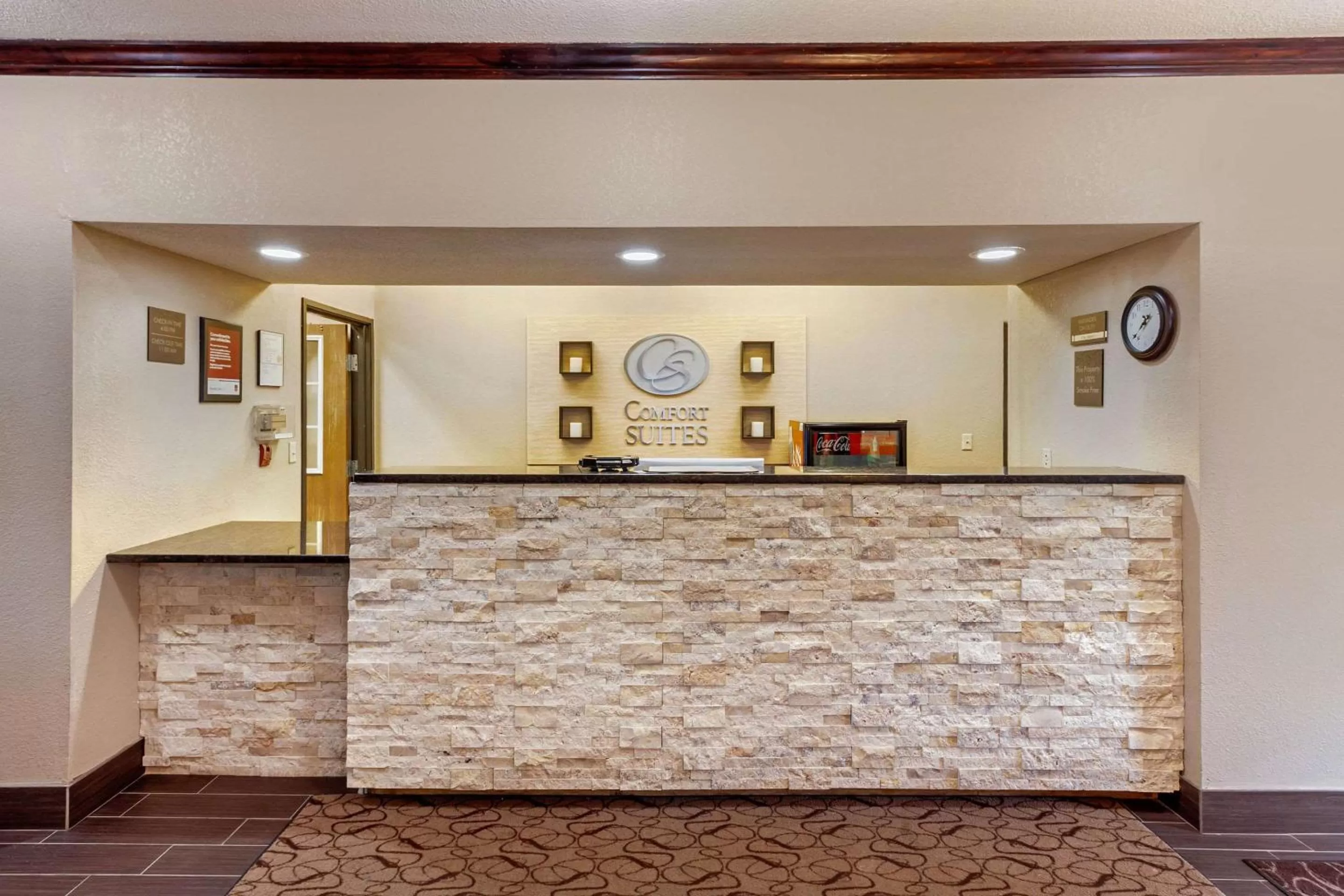Lobby or reception in Comfort Suites Omaha East-Council Bluffs