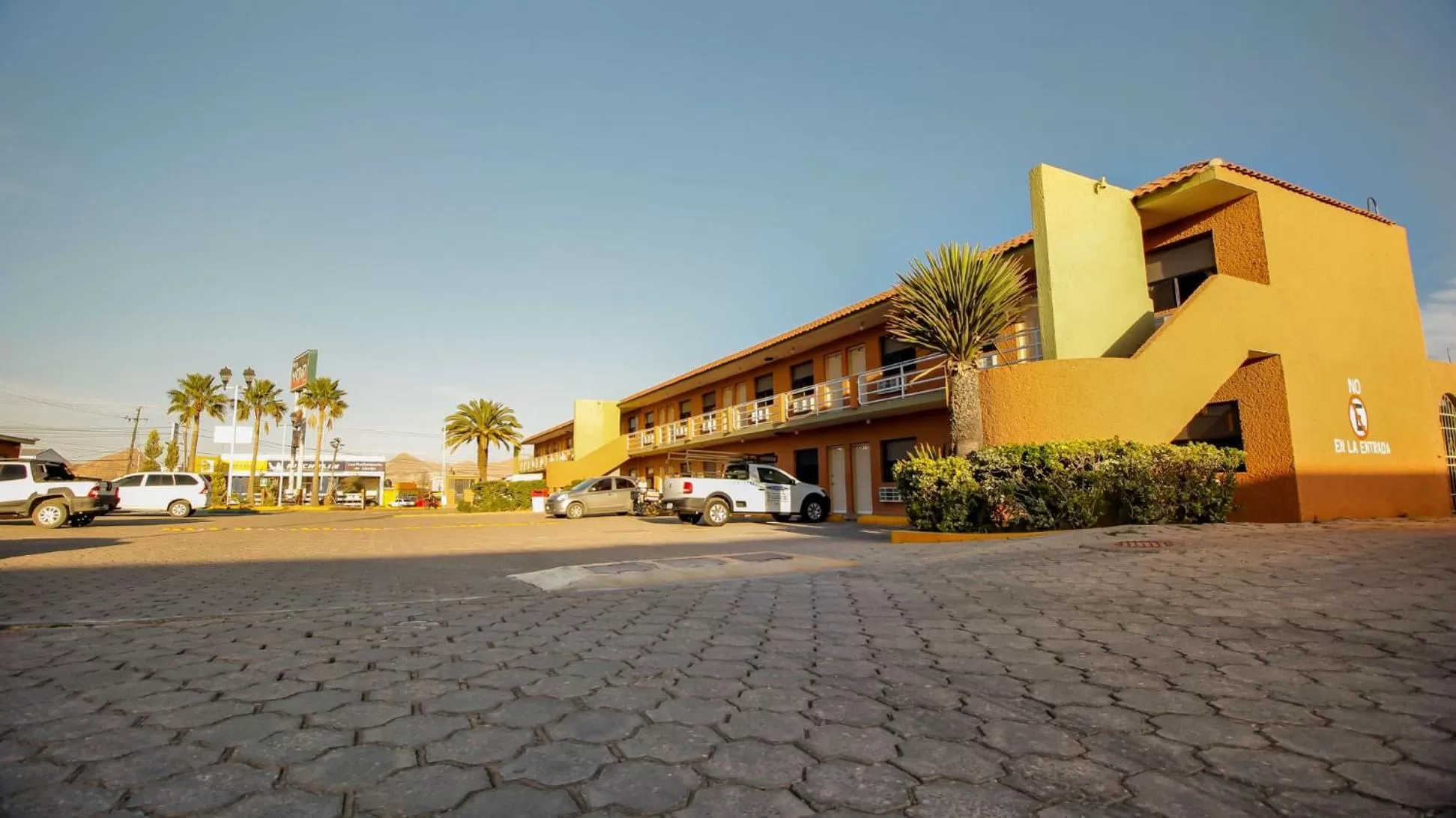 Property Building in HOTEL & SUITES MARROD