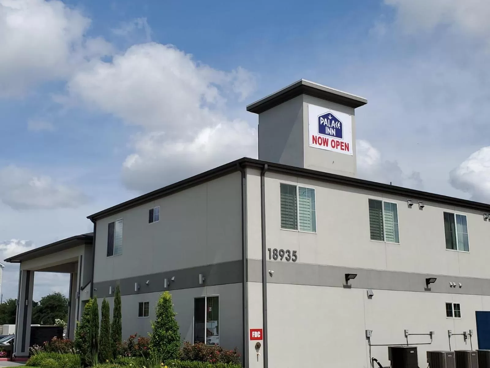 Property building in Palace Inn Blue Tomball Parkway