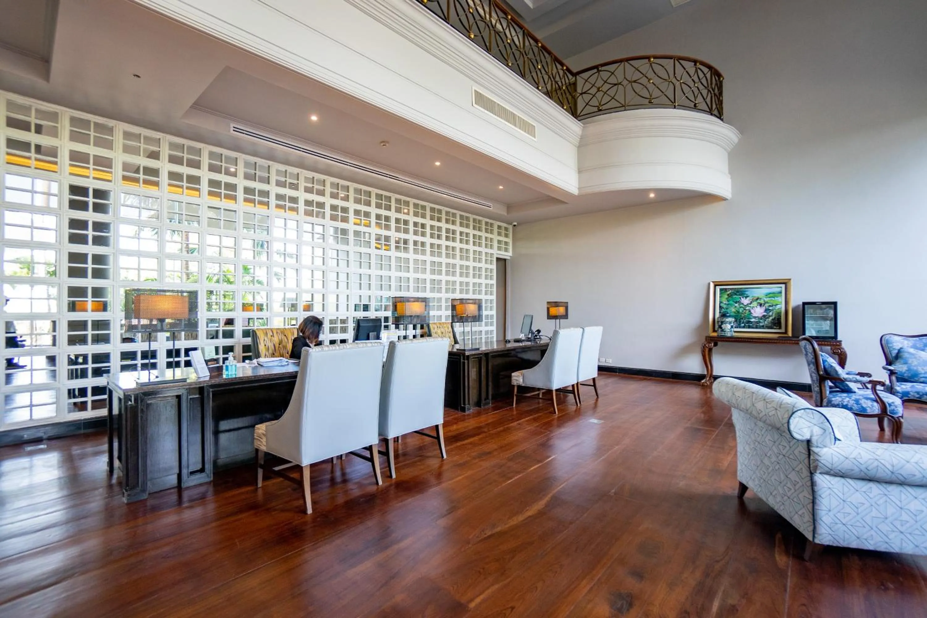 Lobby or reception in The Grand Riverside Hotel