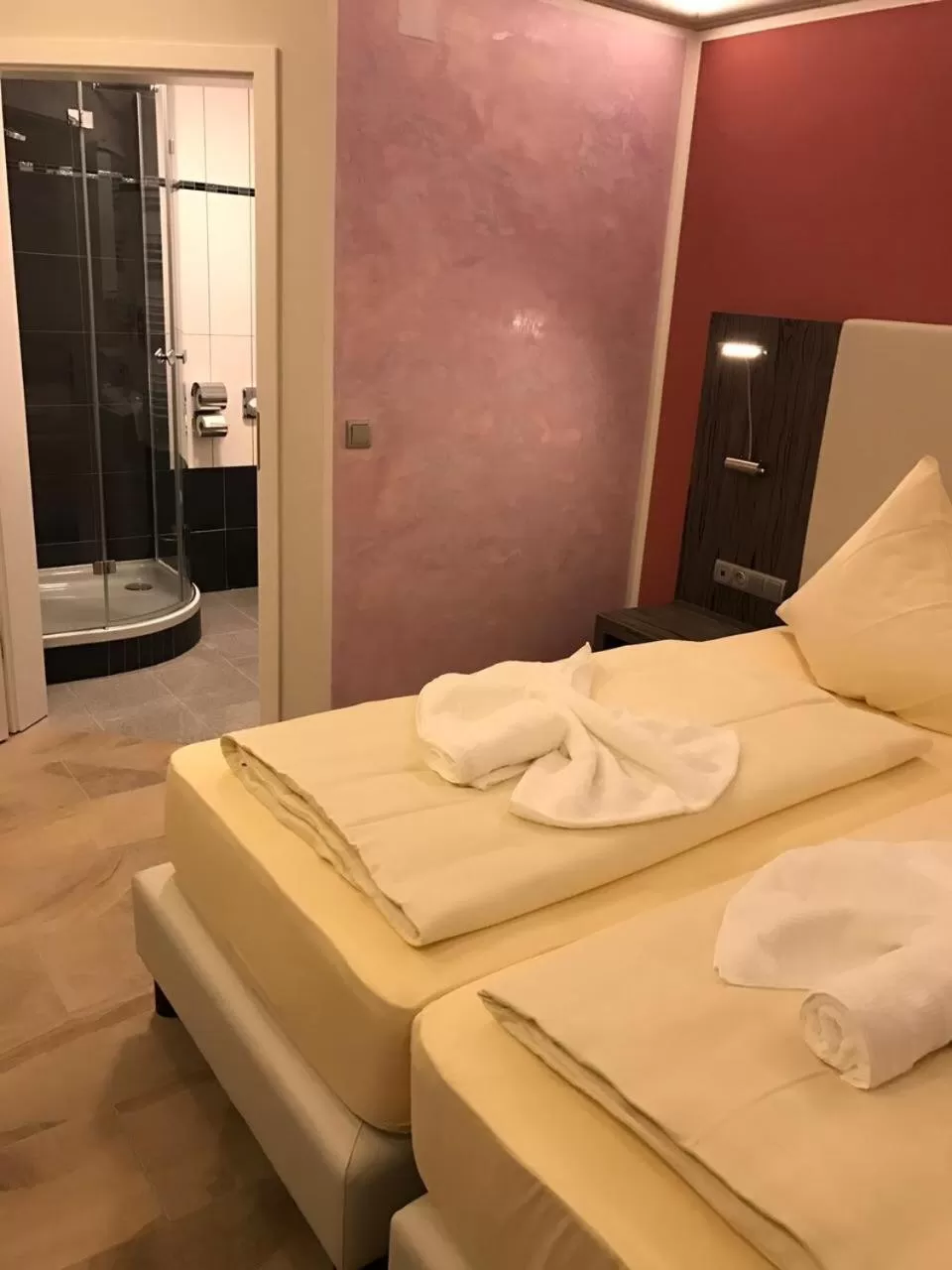 Facade/entrance, Bed in Hotel Sophia