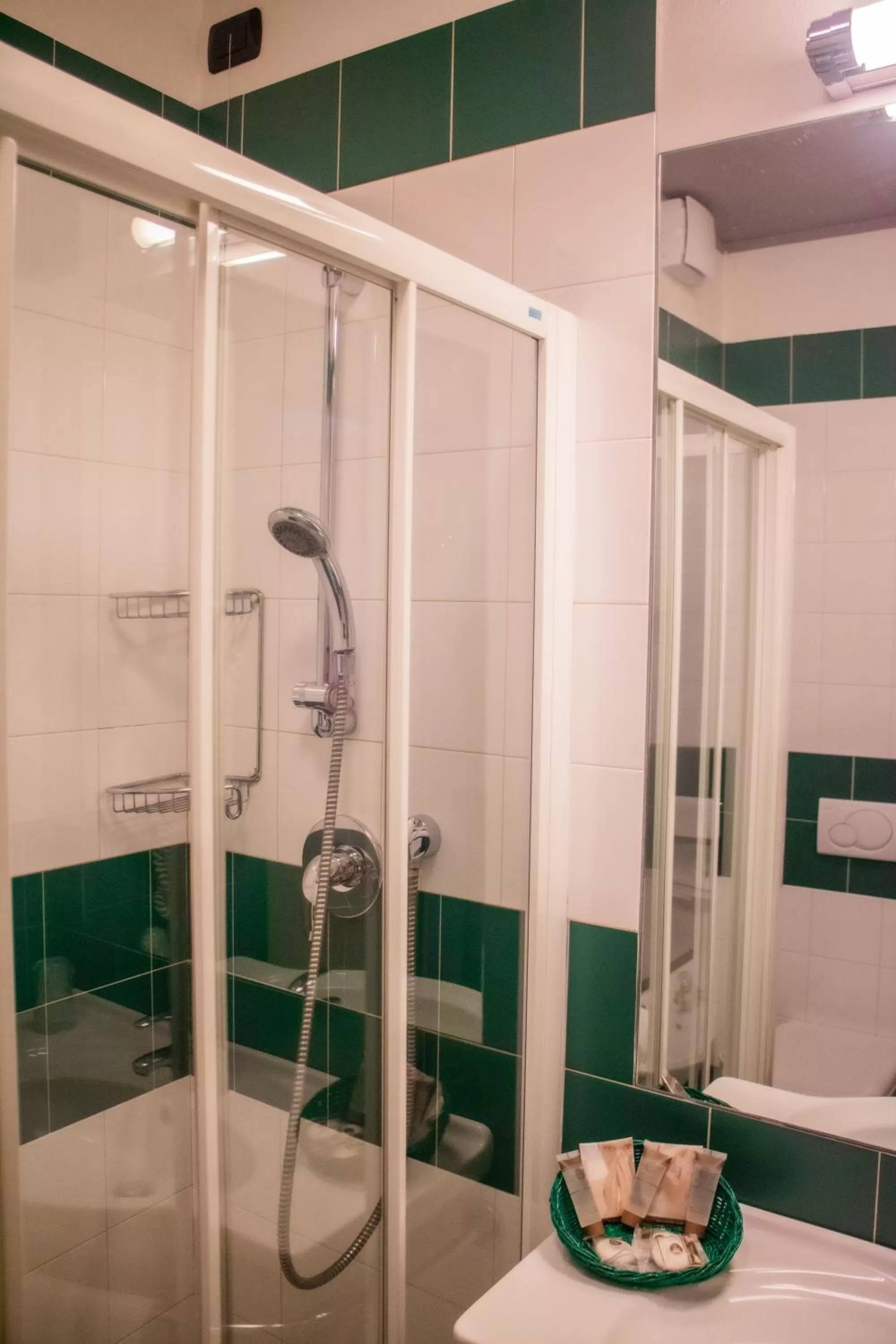 Bathroom in West Point Airport Hotel