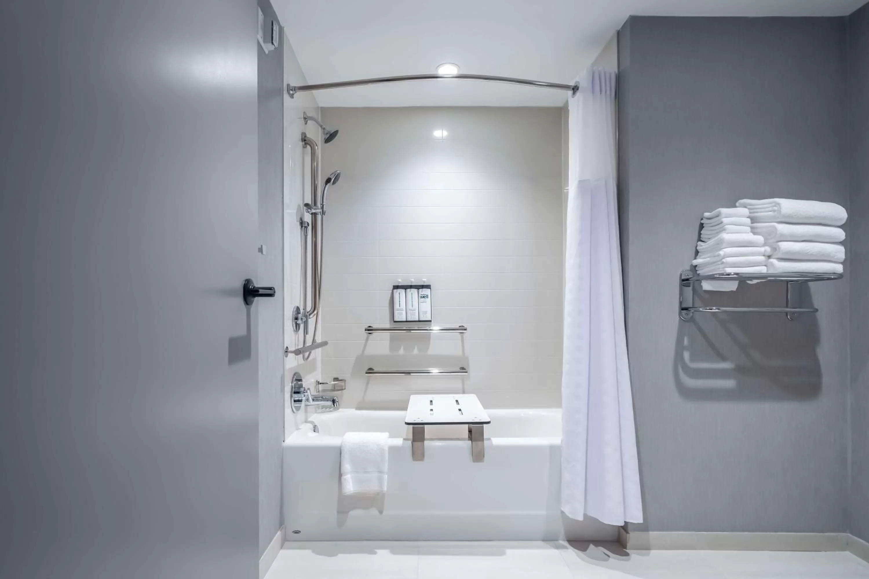 Bathroom in Hyatt Place Gainesville Downtown