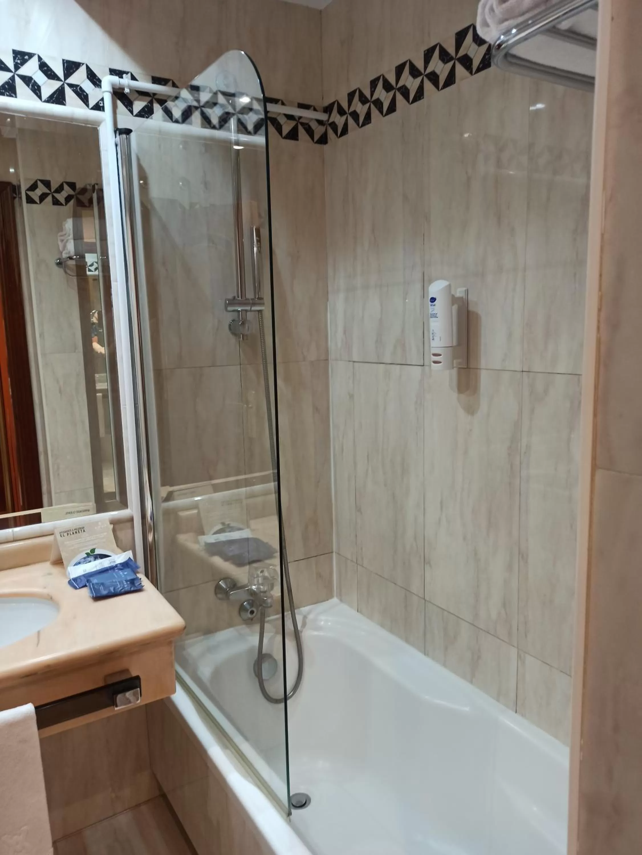 Bathroom in ARVA Spa París