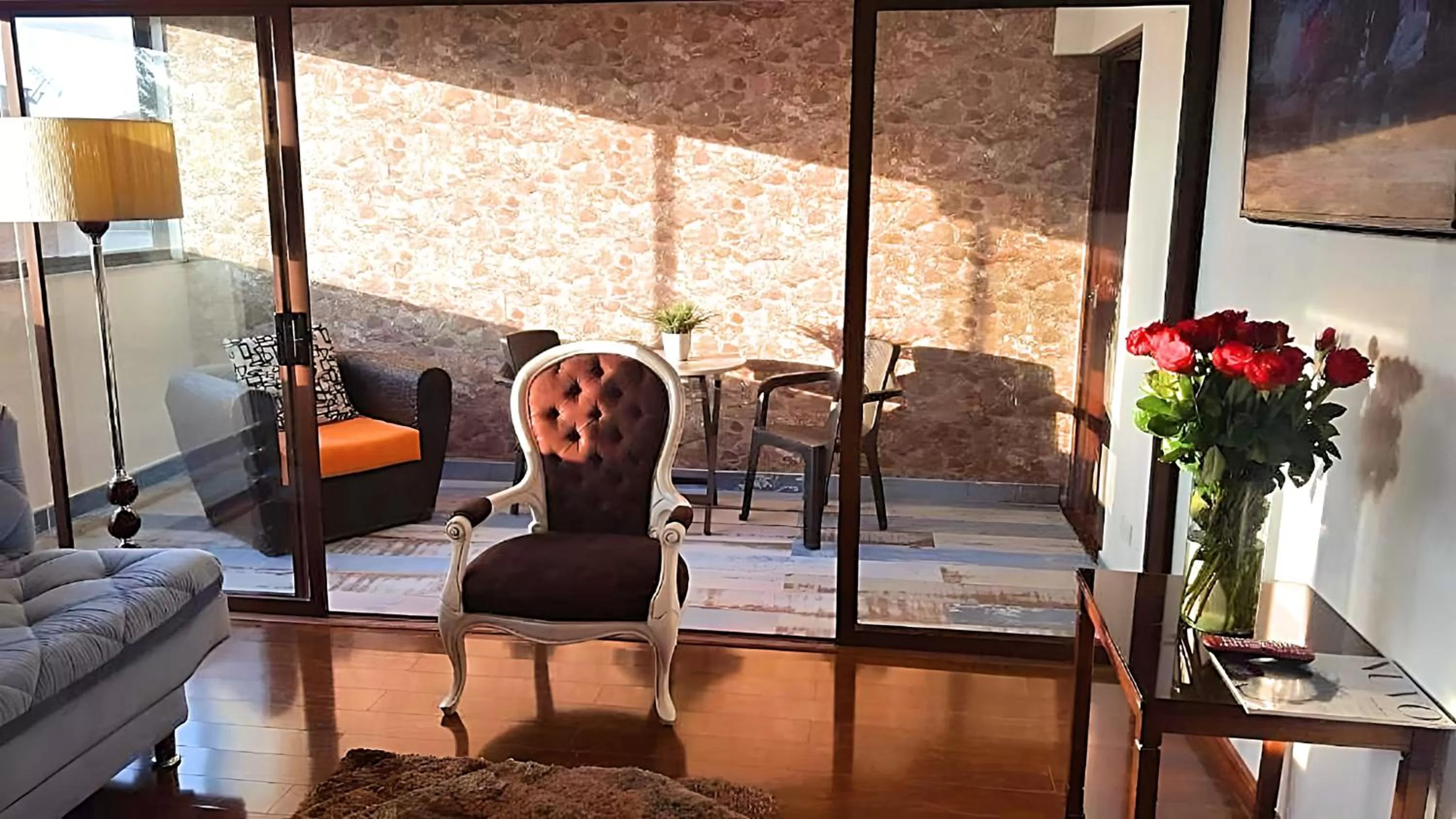 Living room in Hotel Santa Cruz Bogotá