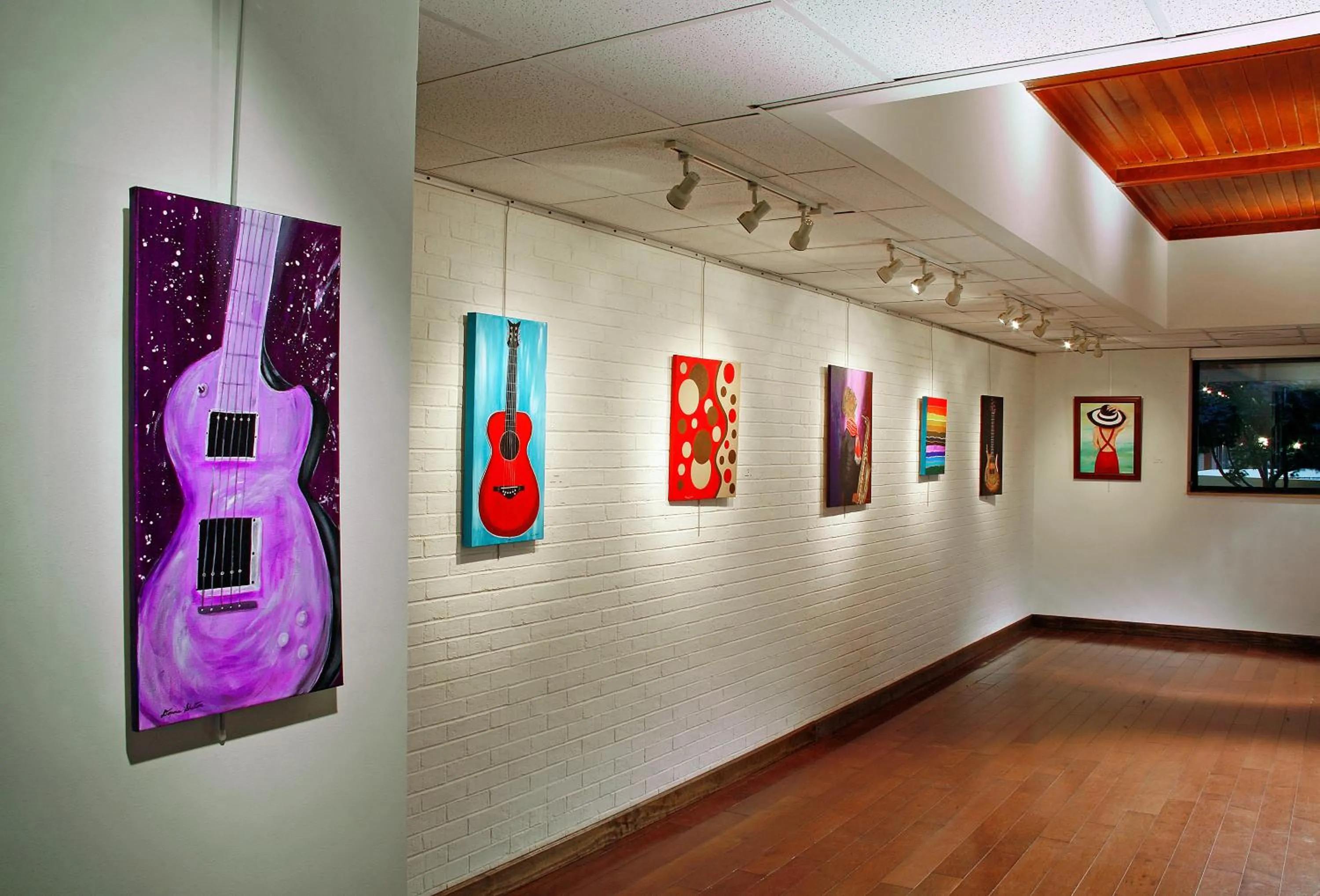 Decorative detail in Springfield Inn TN