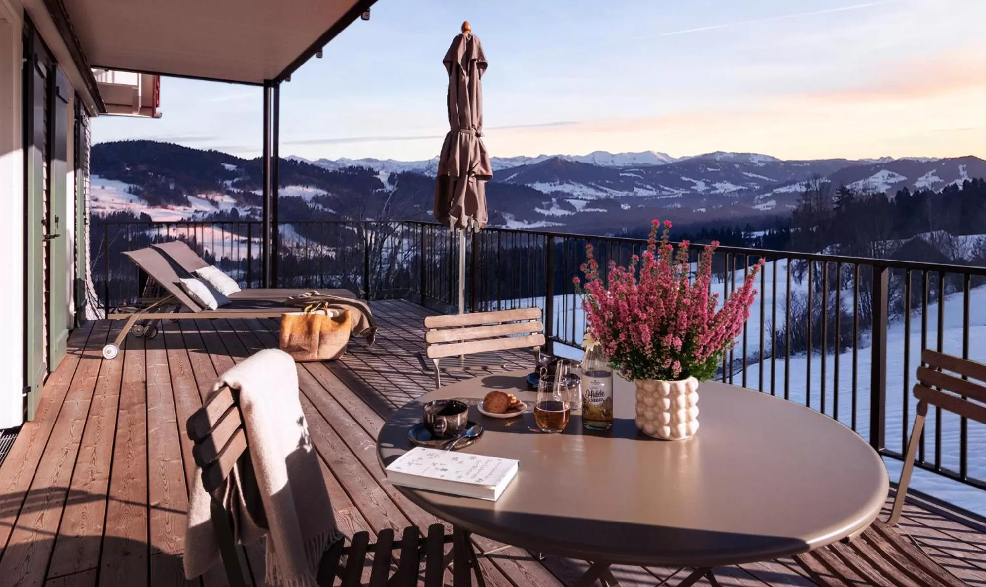 Winter, Mountain View in Alpenloge Hotel