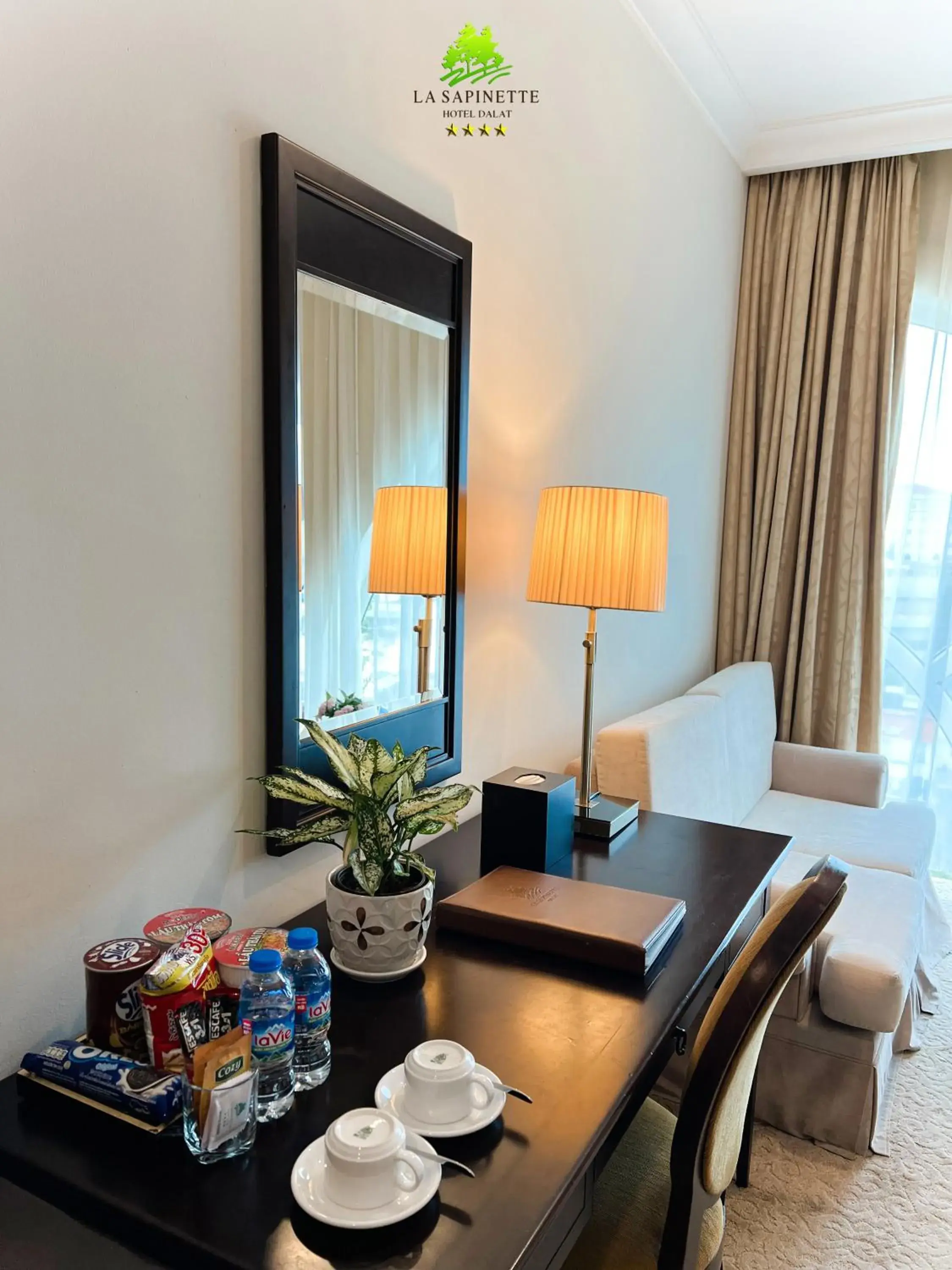 Executive Suite with City View in La Sapinette Hotel Executive Suite with City View in La Sapinette Hotel