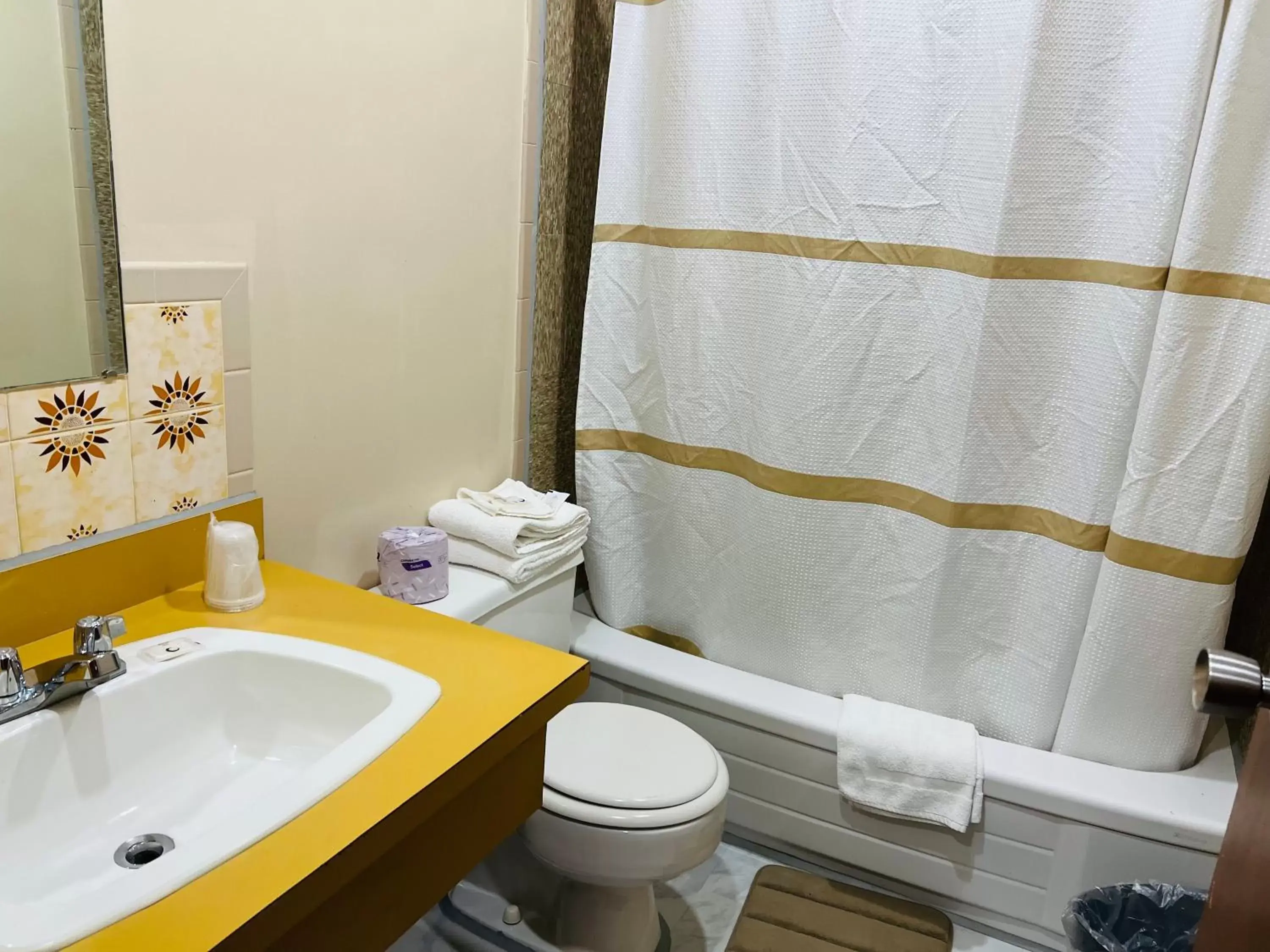 Family Room in Sunset Inn Family Room in Sunset Inn