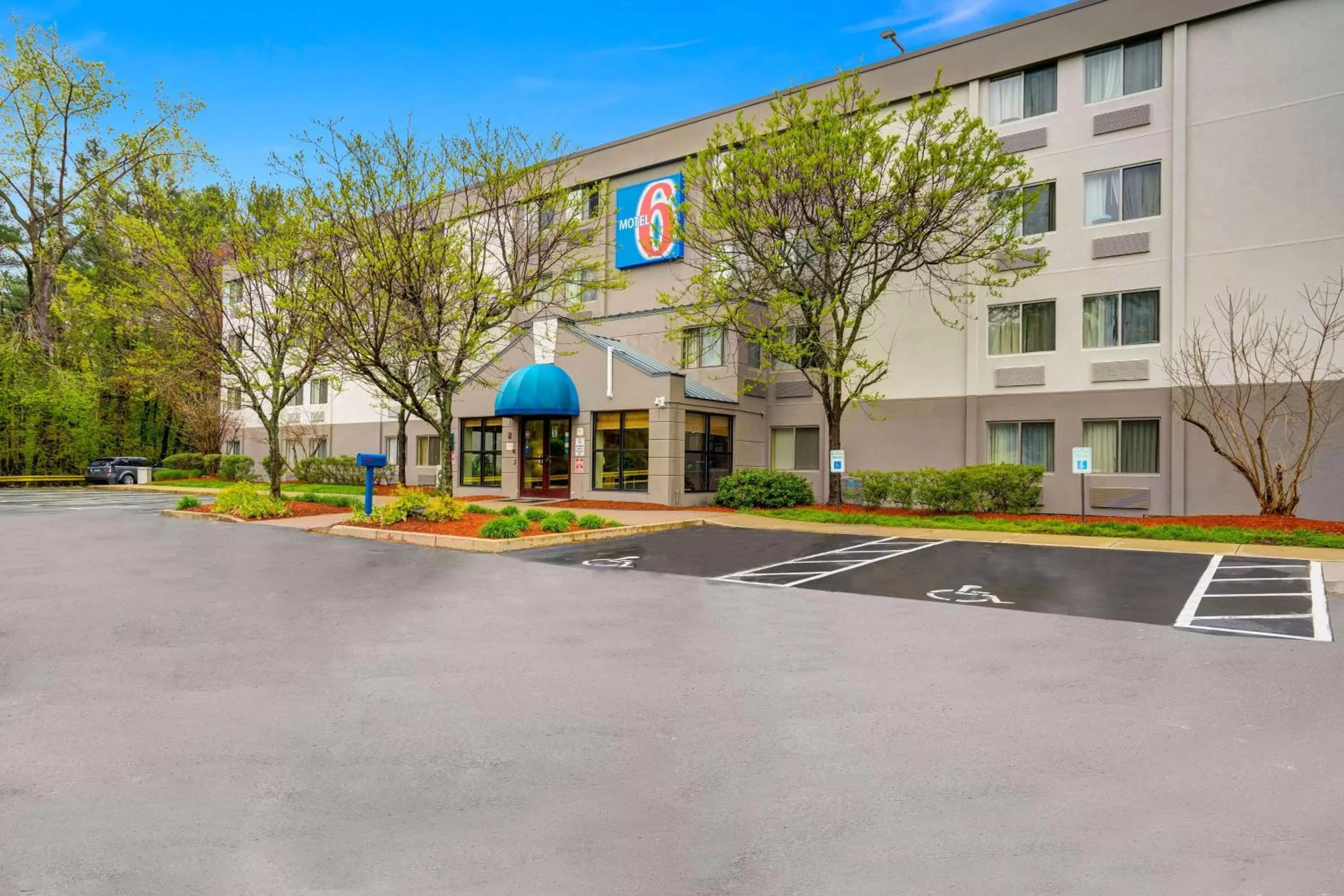 Property building in Motel 6-Milford, CT