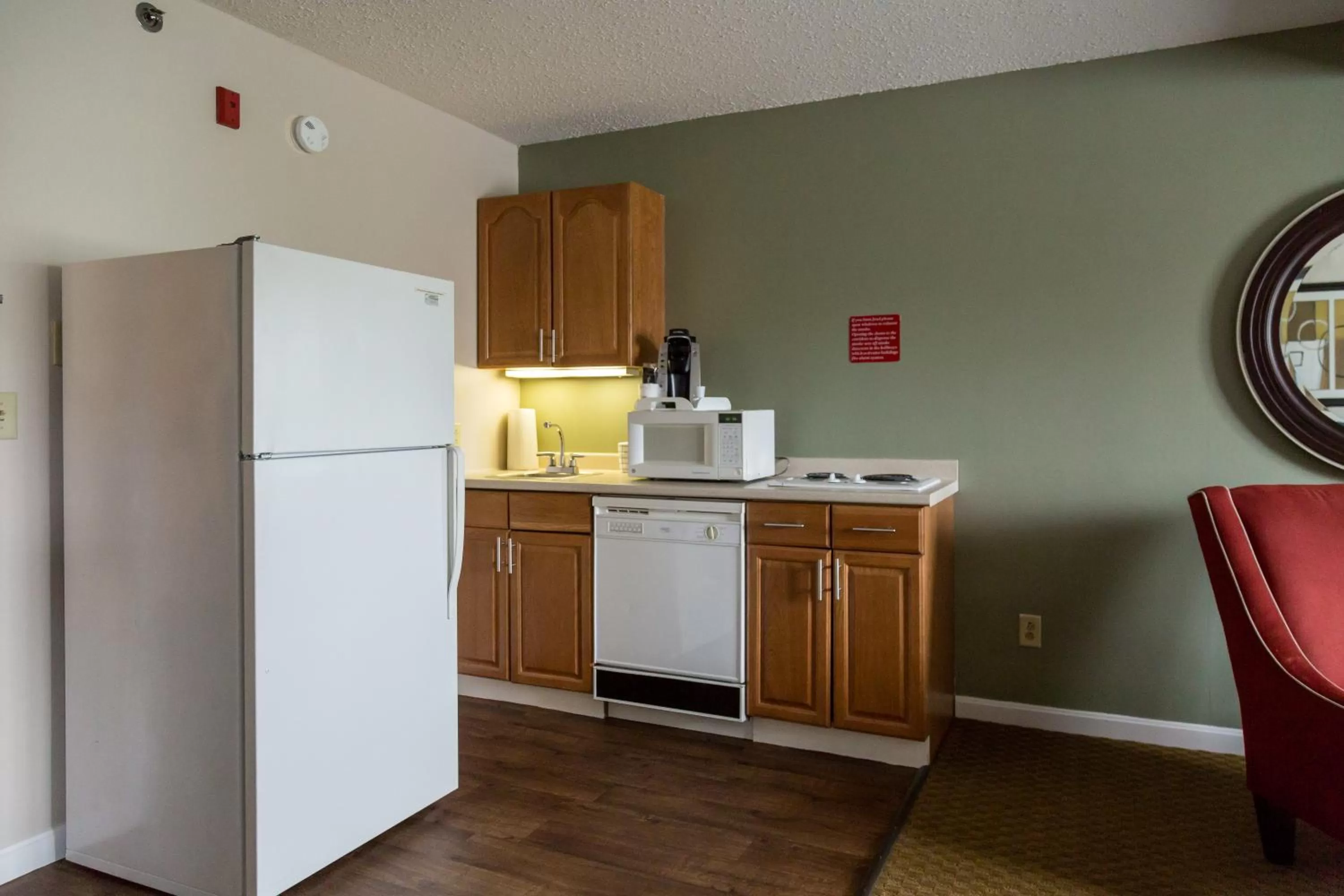 Kitchen or kitchenette in Quality Inn & Suites Auburn I-95