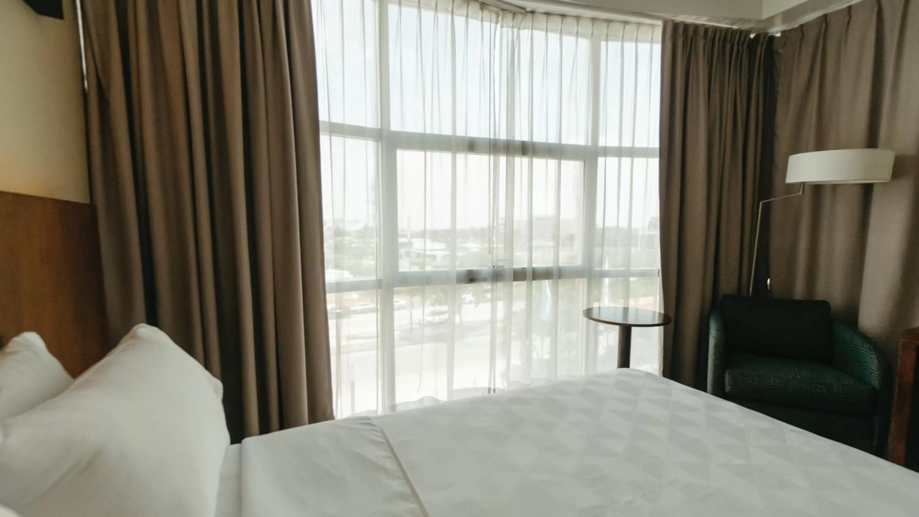 Photo of the whole room, Bed in Holiday Inn Guayaquil Airport by IHG