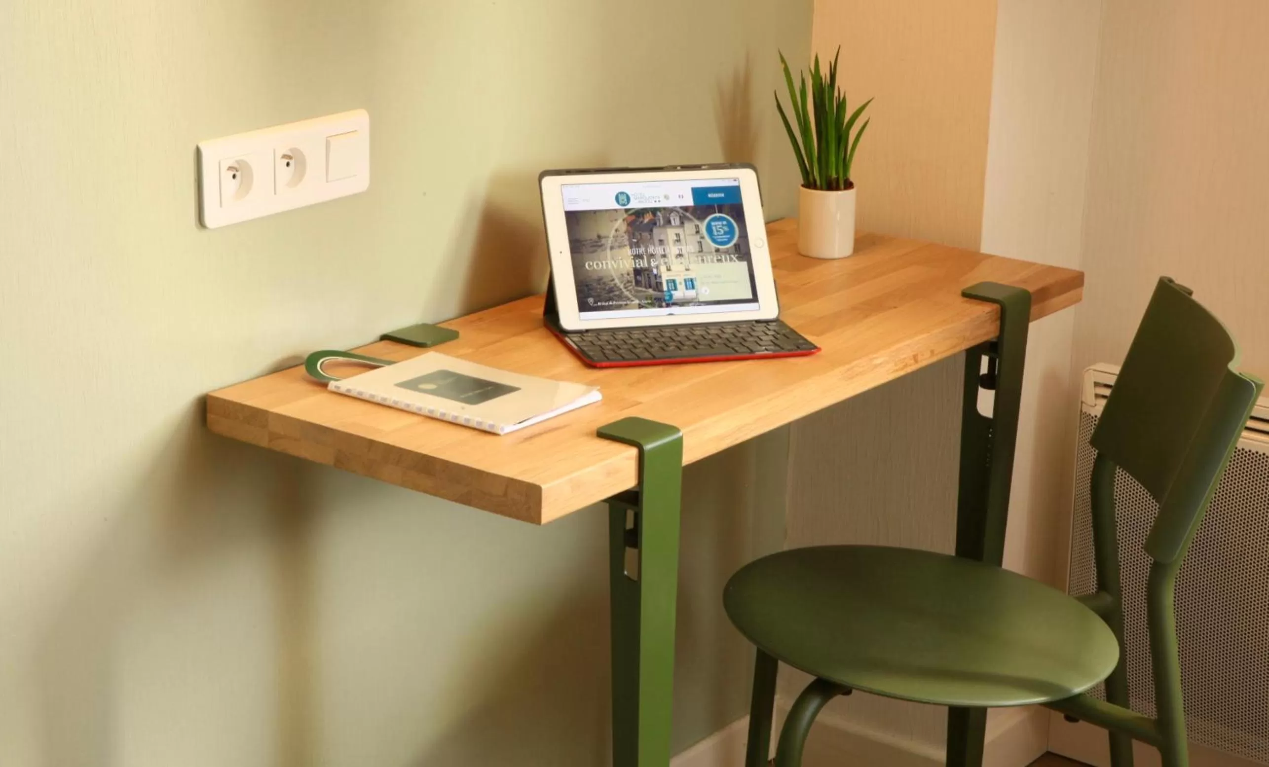 View (from property/room) in Logis Hôtels- Hôtel Marguerite d'Anjou Angers château