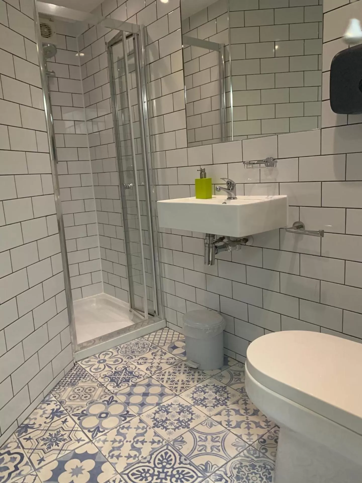 Bathroom in St Athans Hotel