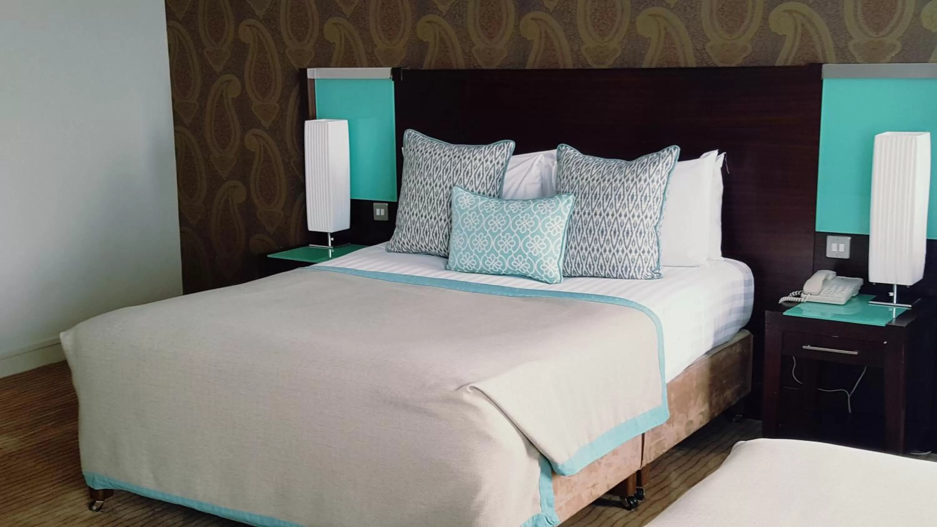 Bedroom, Bed in The Killeshin Hotel Portlaoise