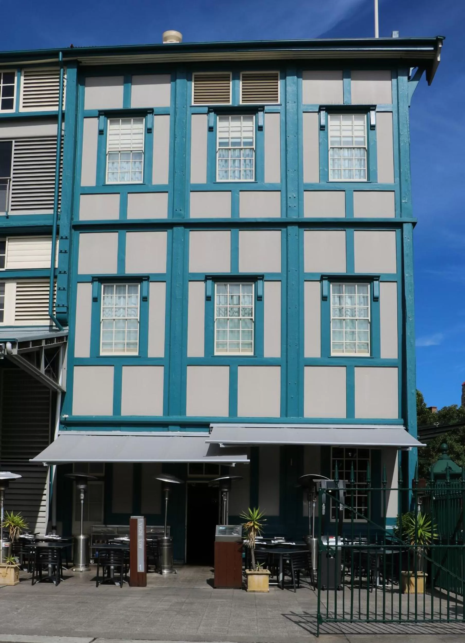 Property building in Ovolo Sydney Woolloomooloo, a Wyndham Hotel