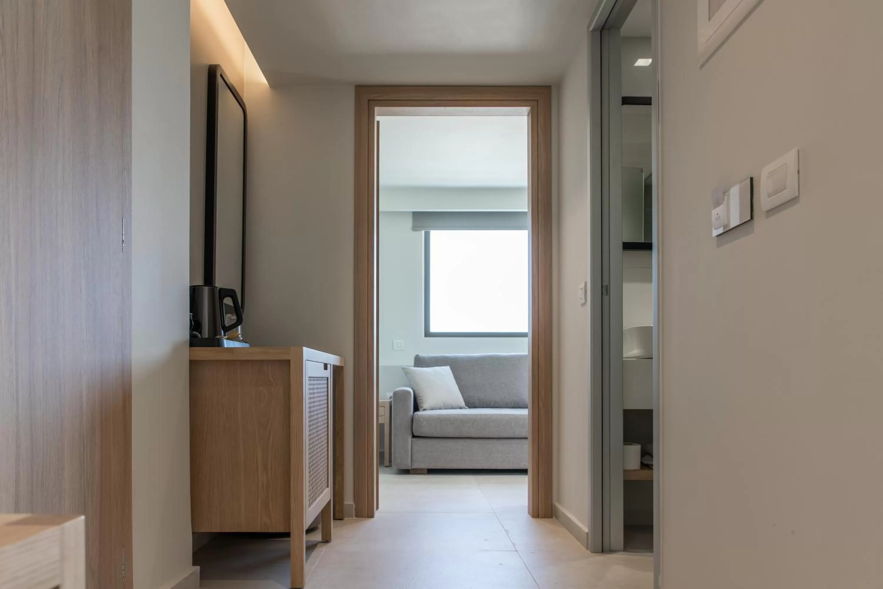 Coffee/tea facilities, Bed in Agrelli Hotel & Suites