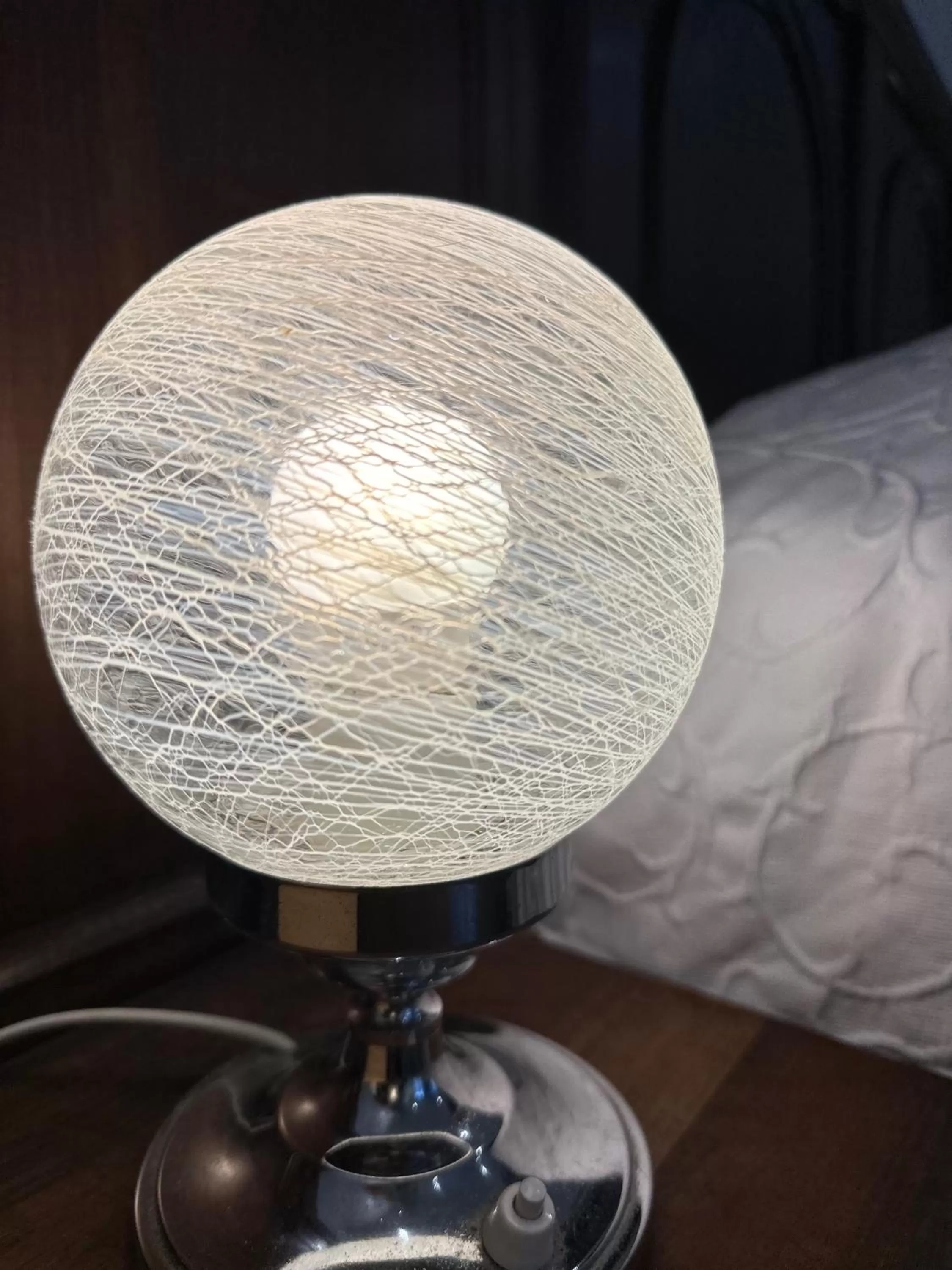 Bedroom in Chambre de charme au coeur du vieux Valence -Confort & Calme