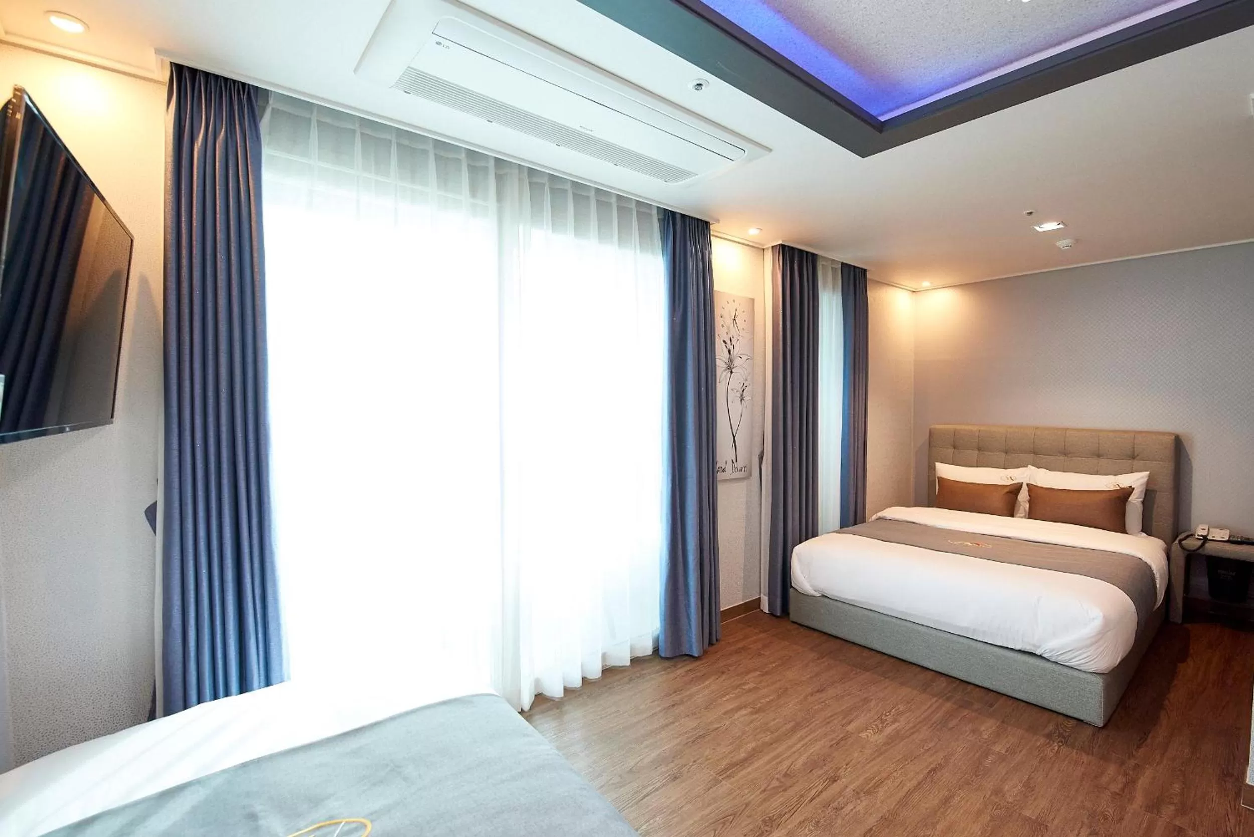 Bed in The Port Hotel Busan