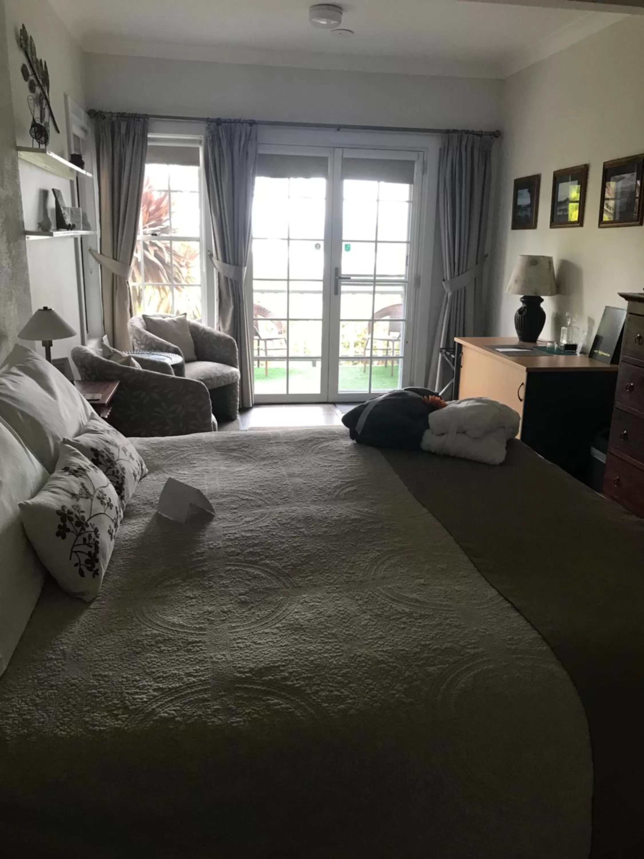 Bed in Hillside Bed and Breakfast