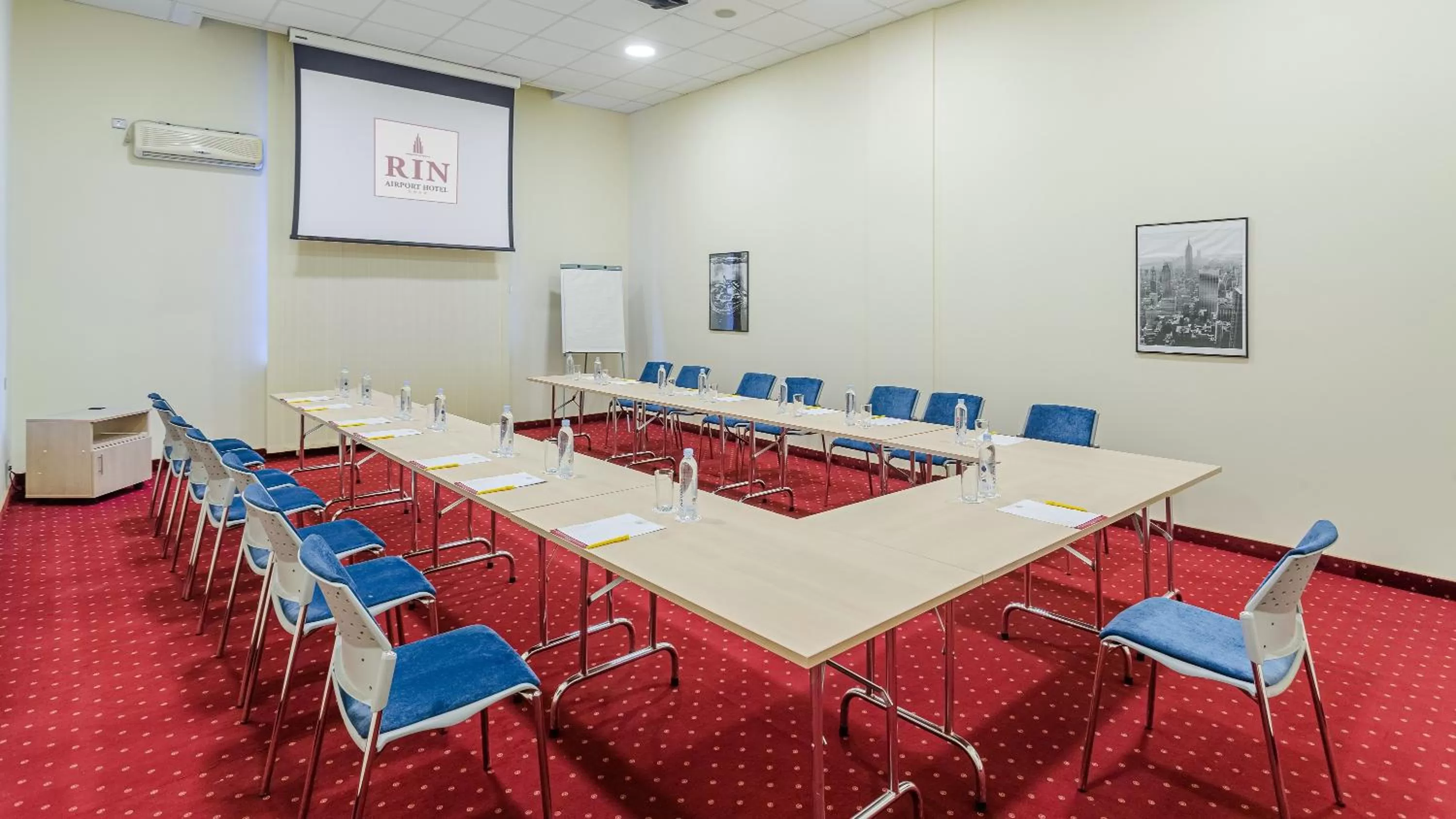 Business facilities in RIN Airport Hotel