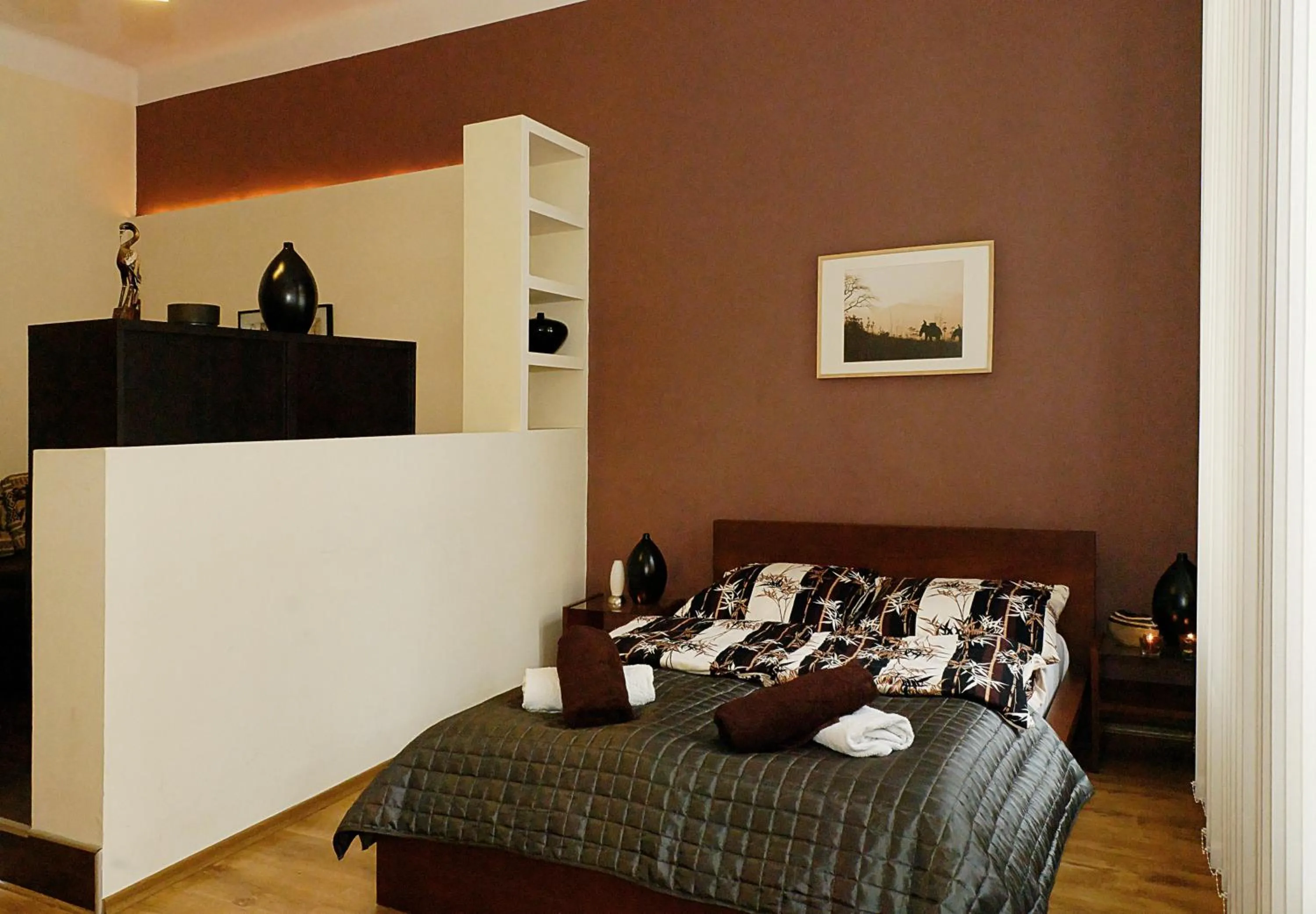 Bedroom, Bed in P&J Apartments Floriańska