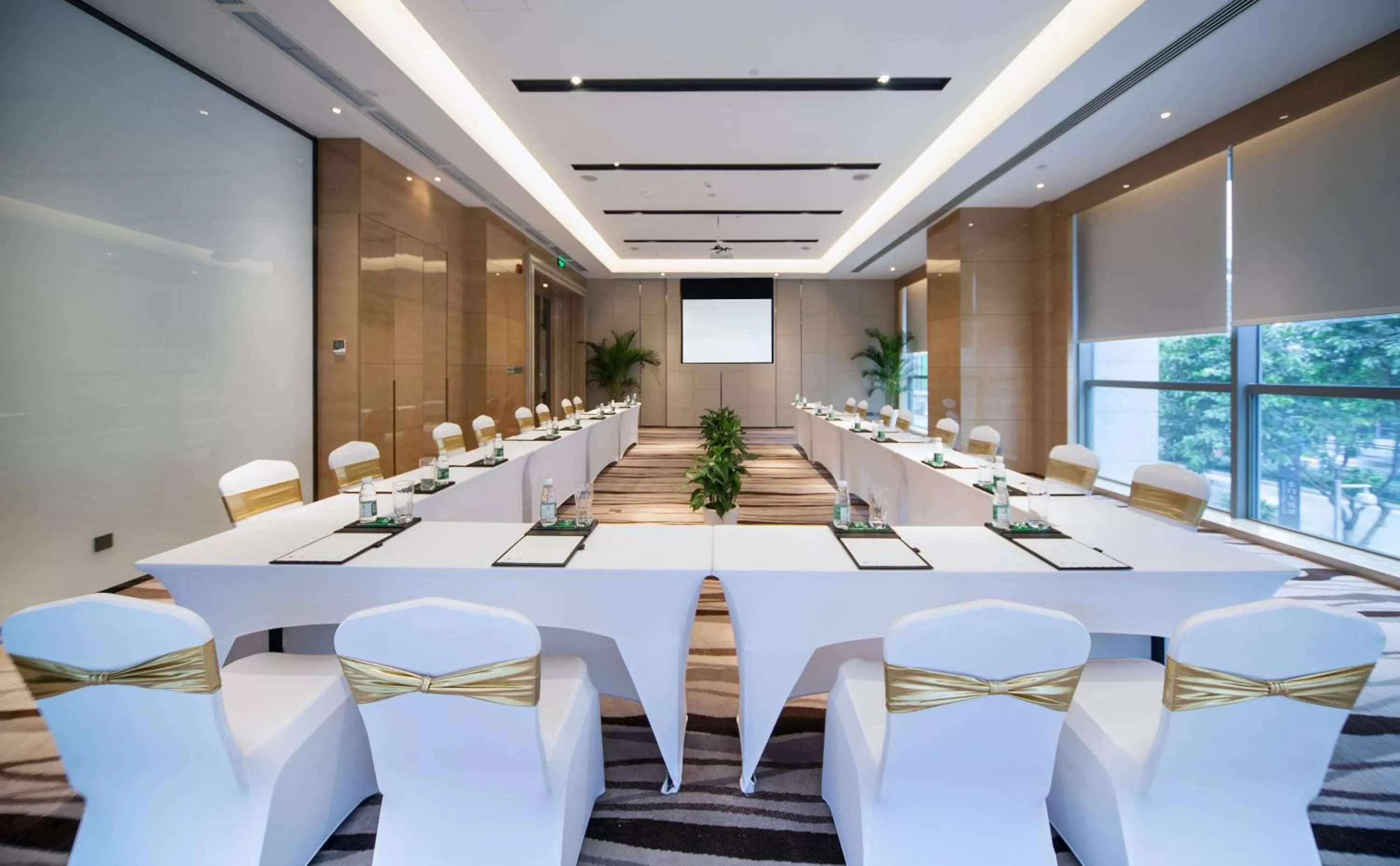Meeting/conference room in Holiday Inn Chengdu Oriental Plaza